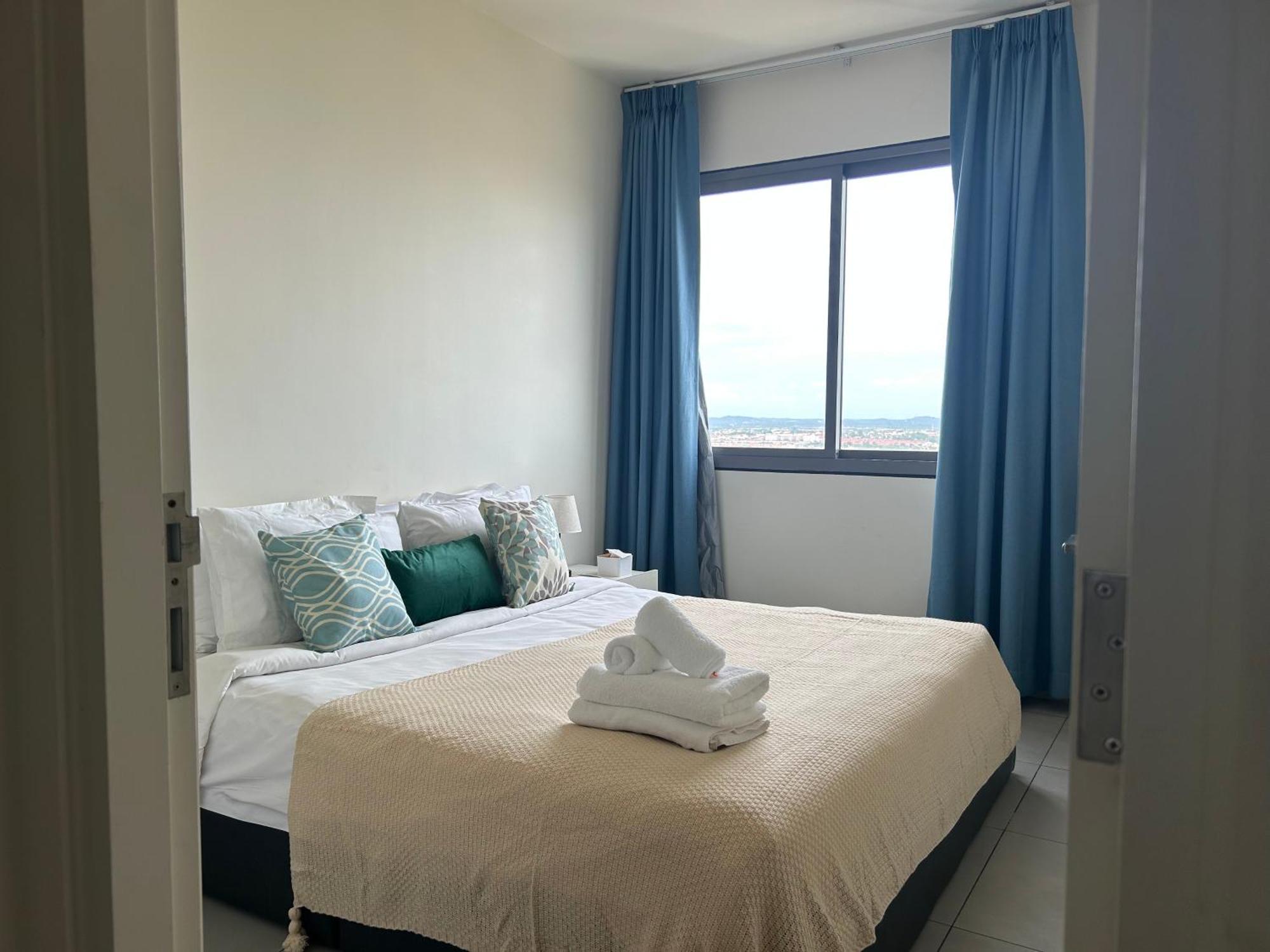 Unixx Sea View Apartment
