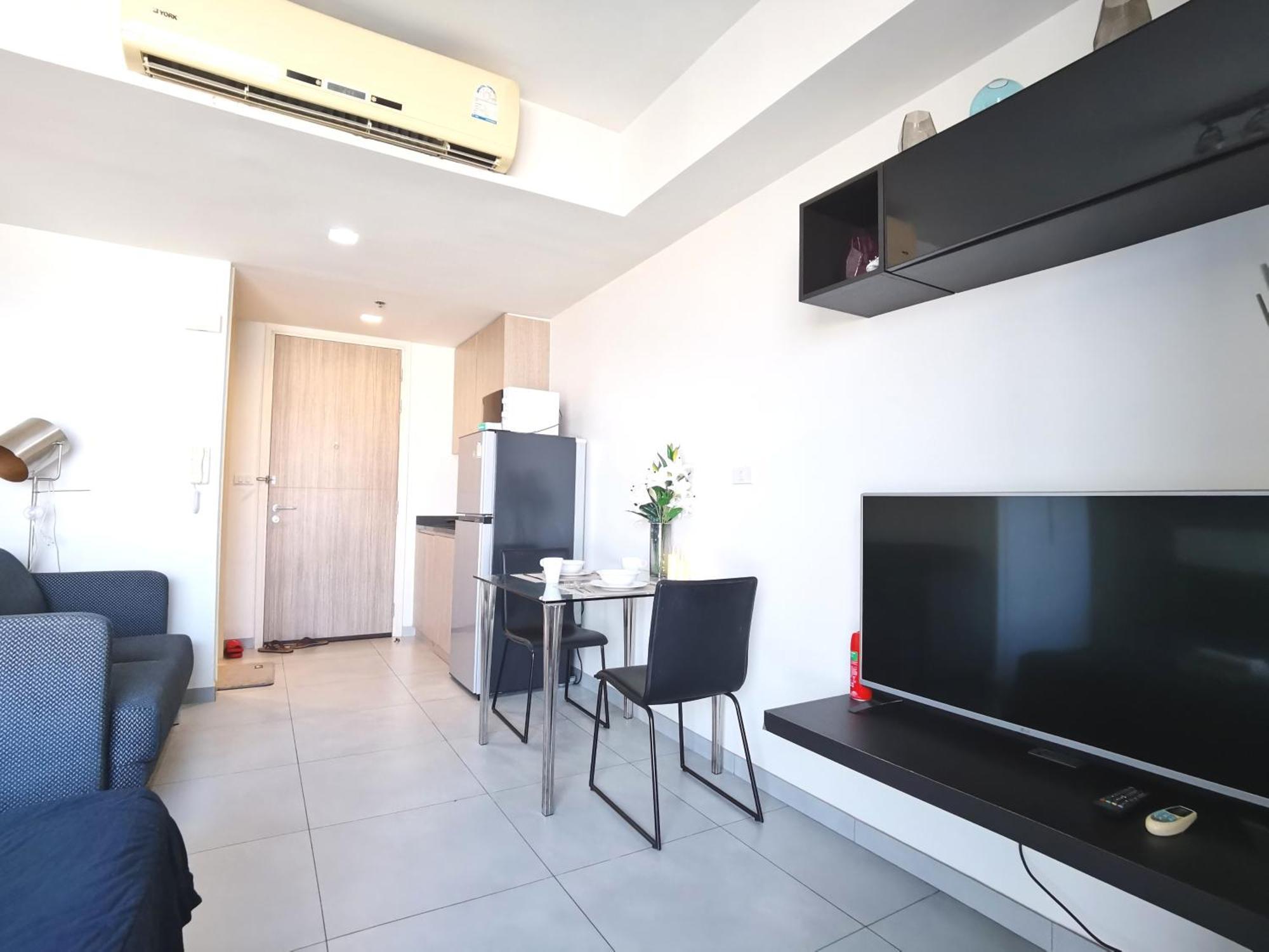 Unixx Sea View Pattaya