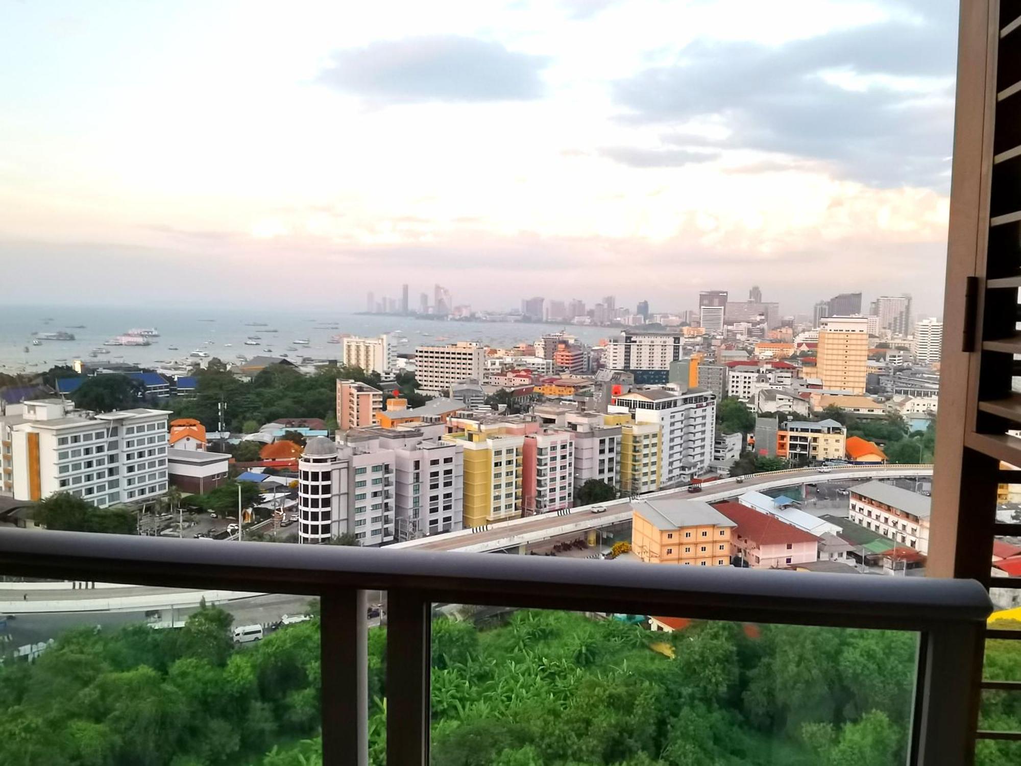 Unixx Sea View Apartment *