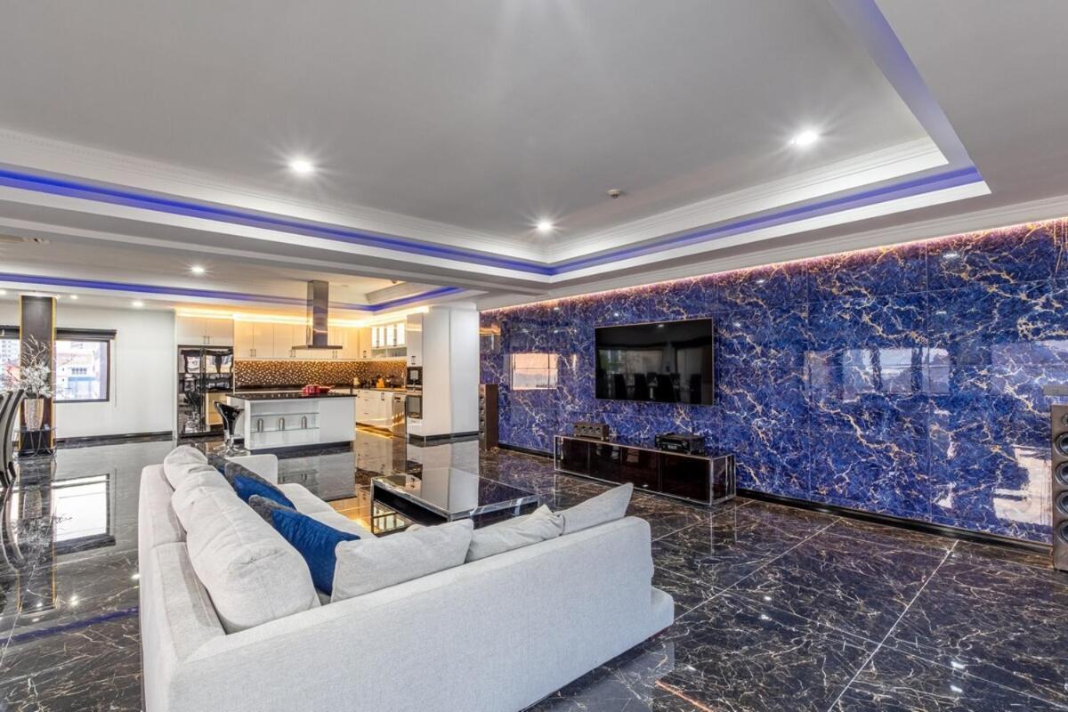 Pratumnak Penthouse X Monthstayz Thailand *