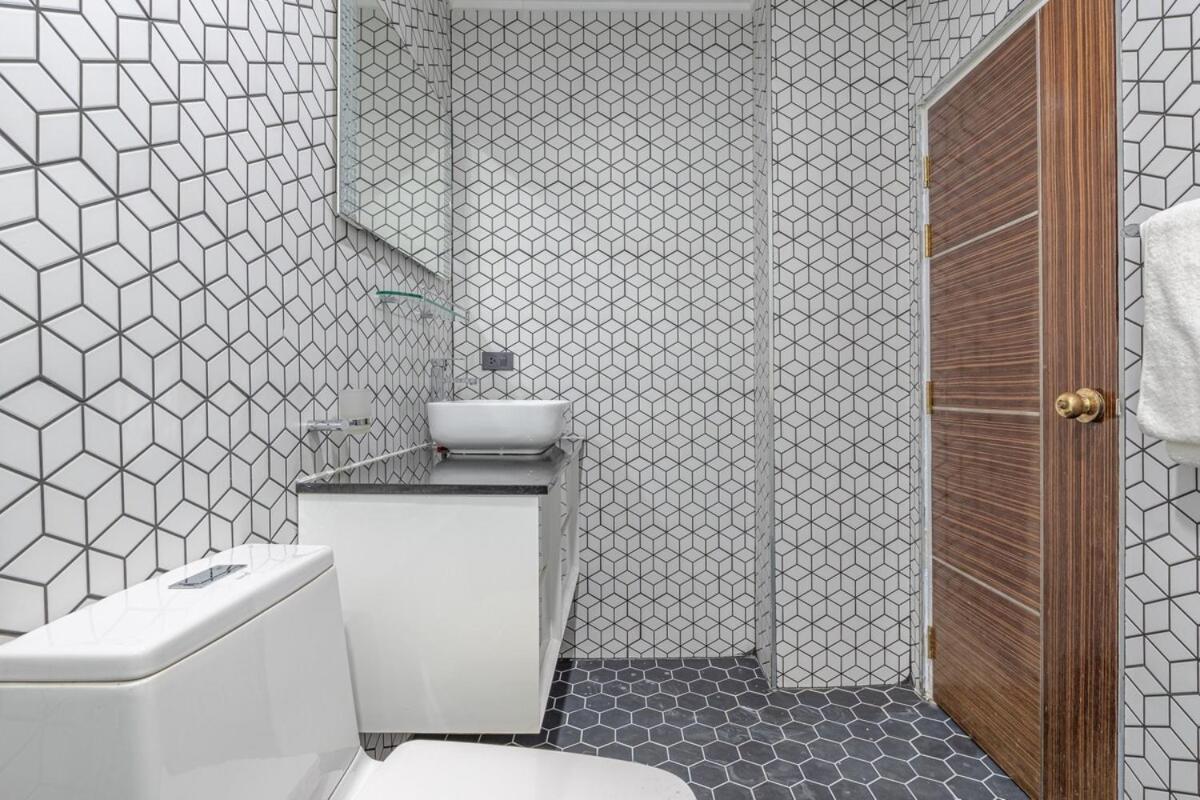 Pratumnak Penthouse X Monthstayz Thailand * Pattaya