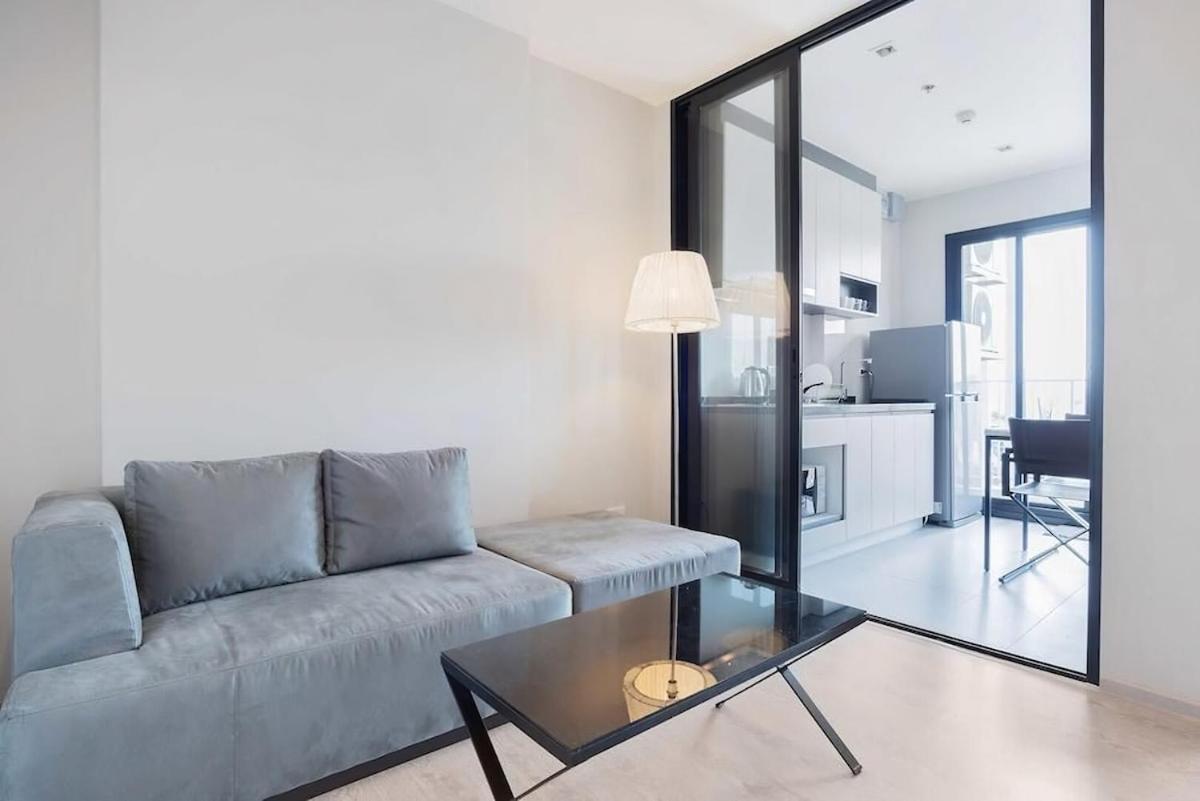 - Pool Apartment Pattaya