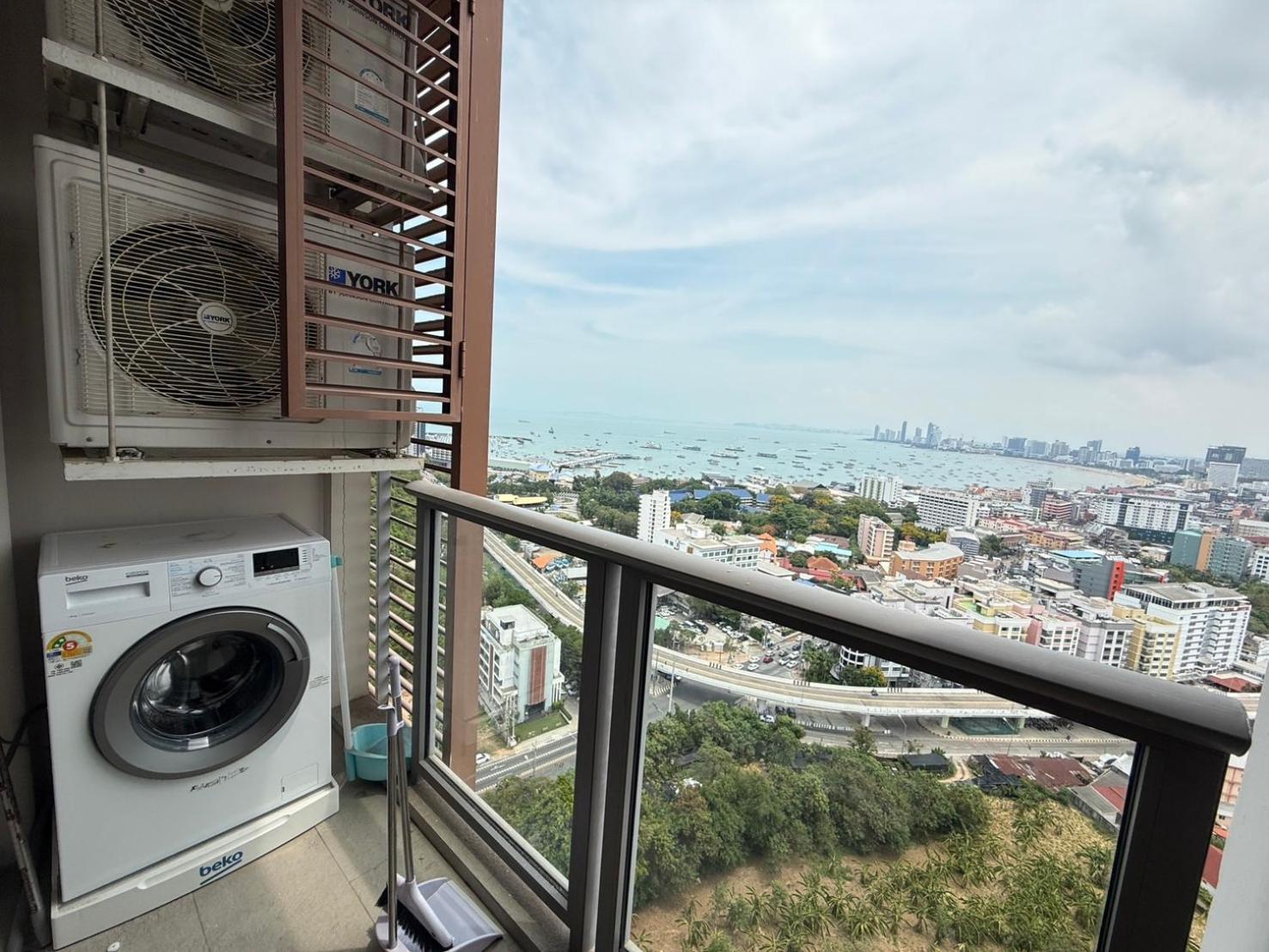 Sea View U25 Apartment
