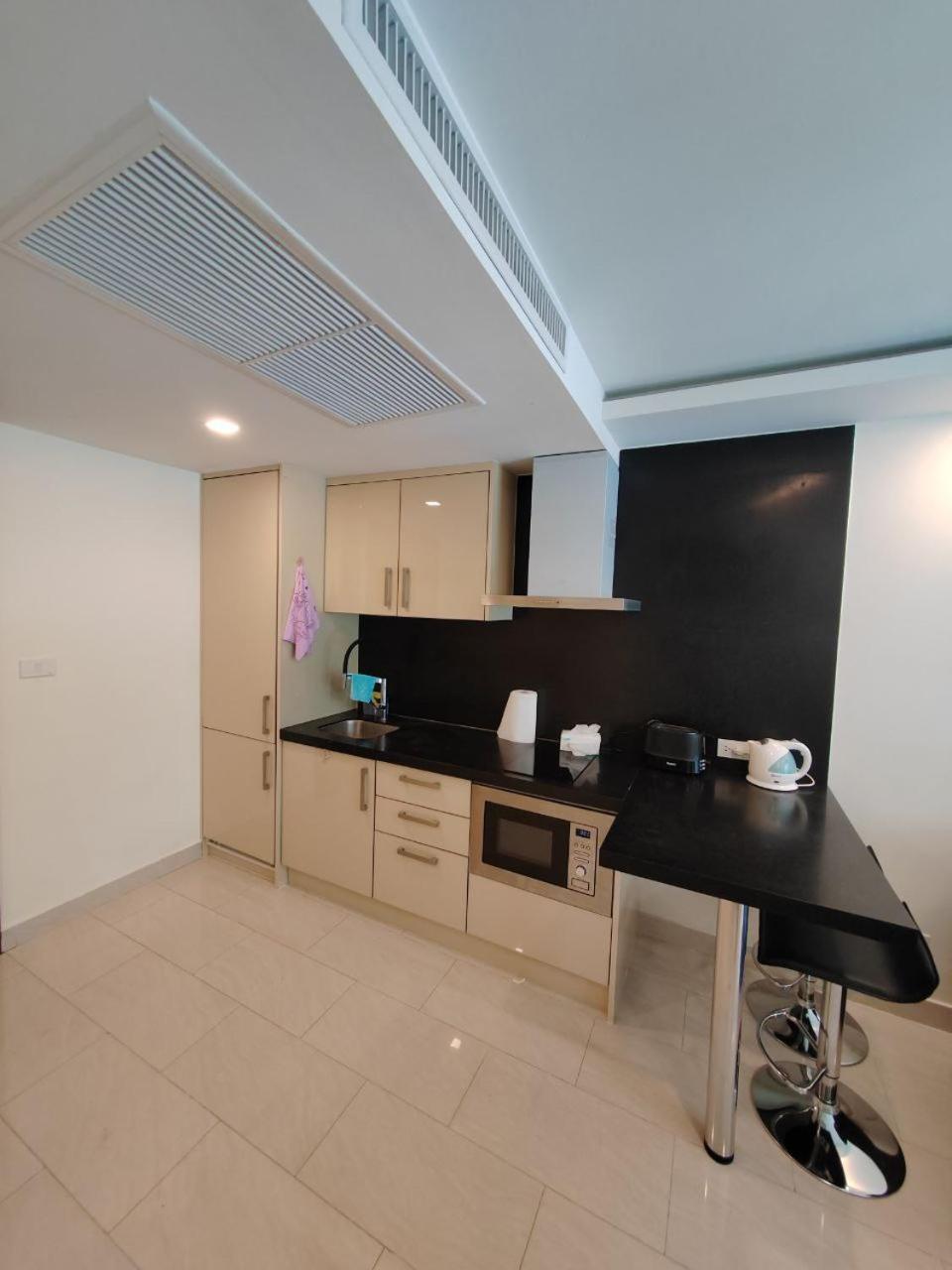 1 Bedroom Grand Avenue 3 этаж Apartment