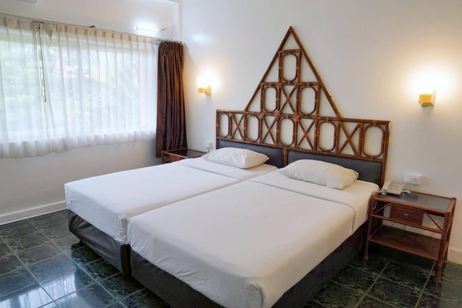 Basaya Hotel&resort 3*