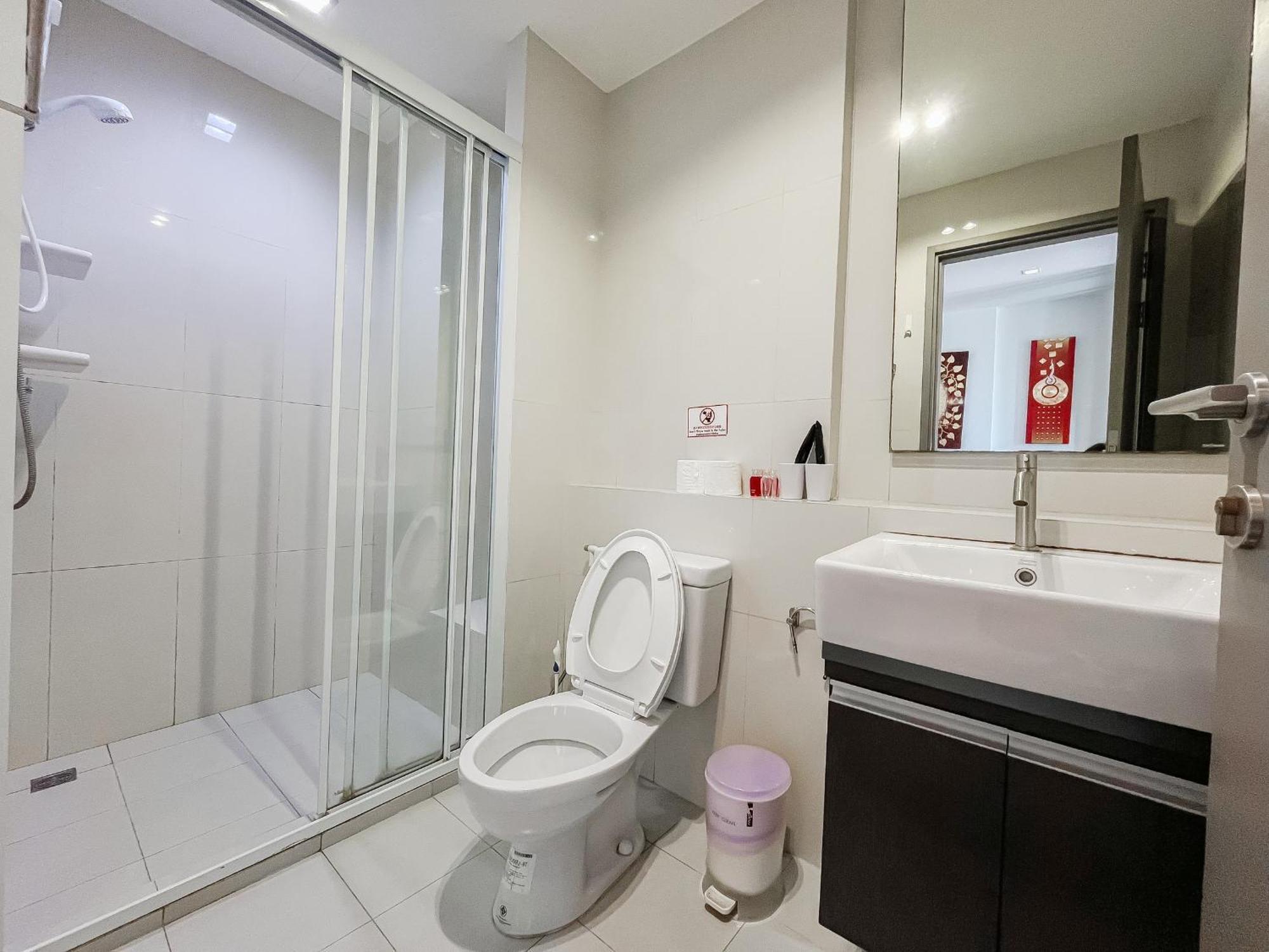 Aparthotel The Base By Wwc Pattaya