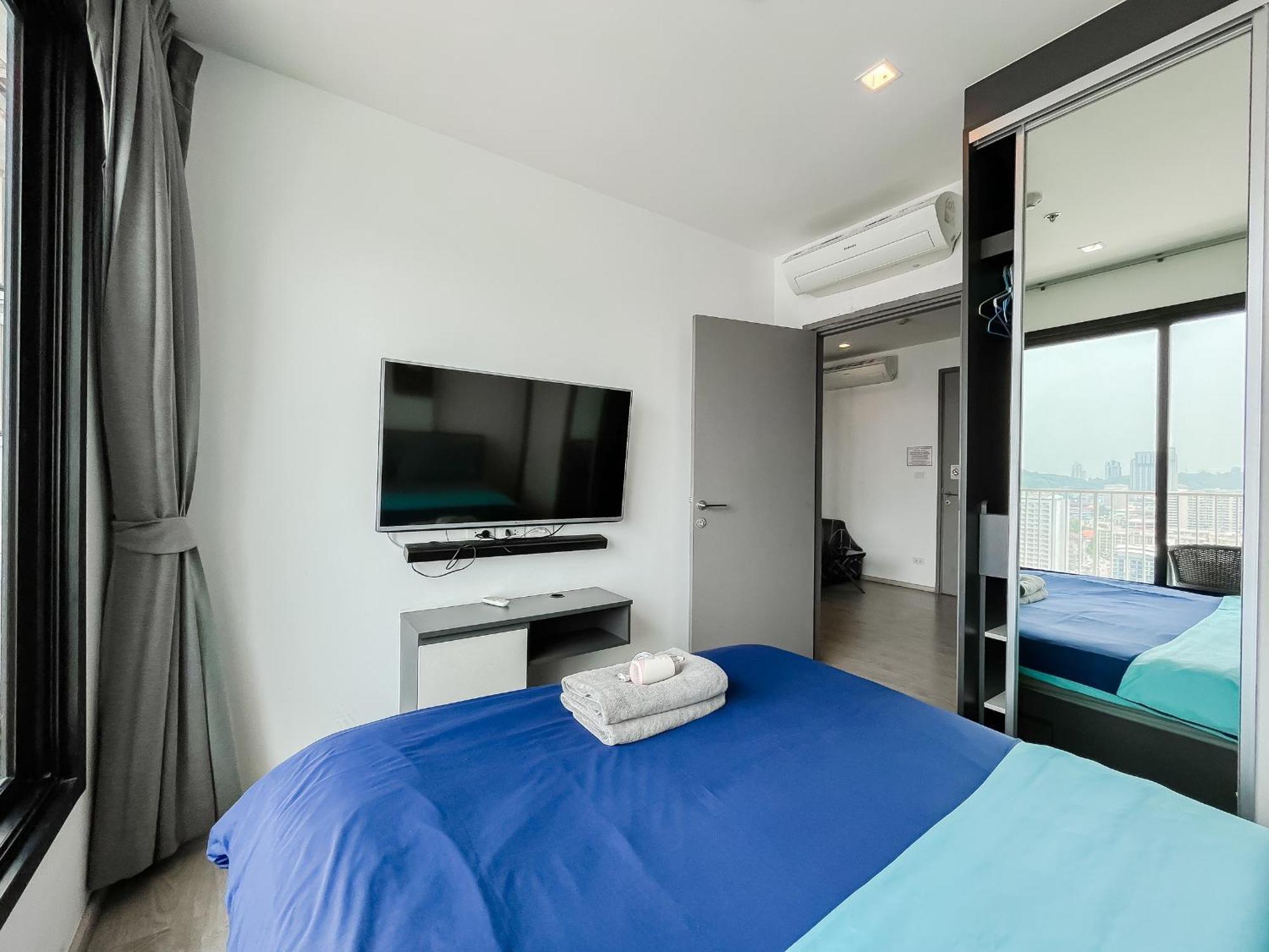 The Base By Wwc Aparthotel *