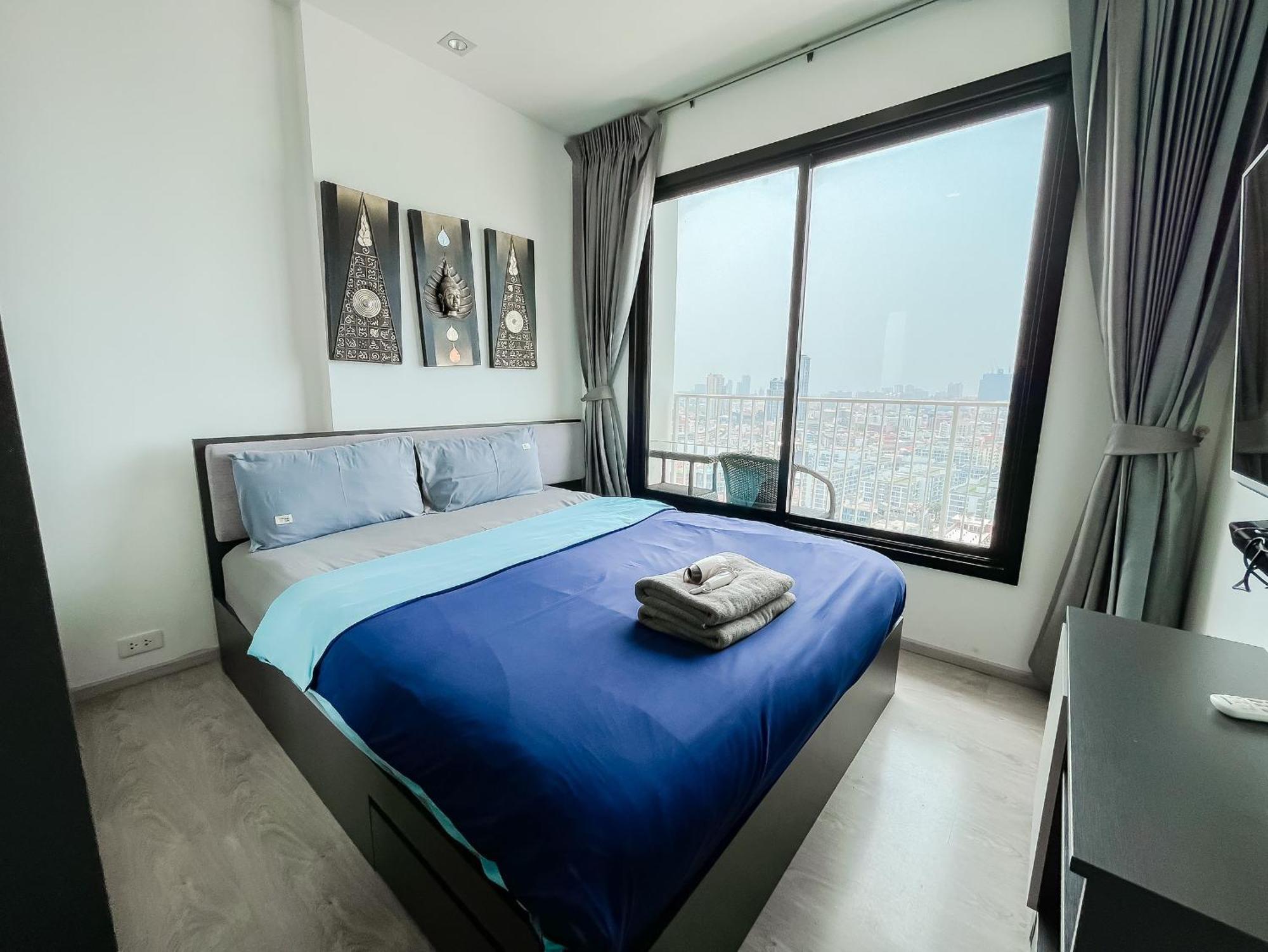 Aparthotel The Base By Wwc