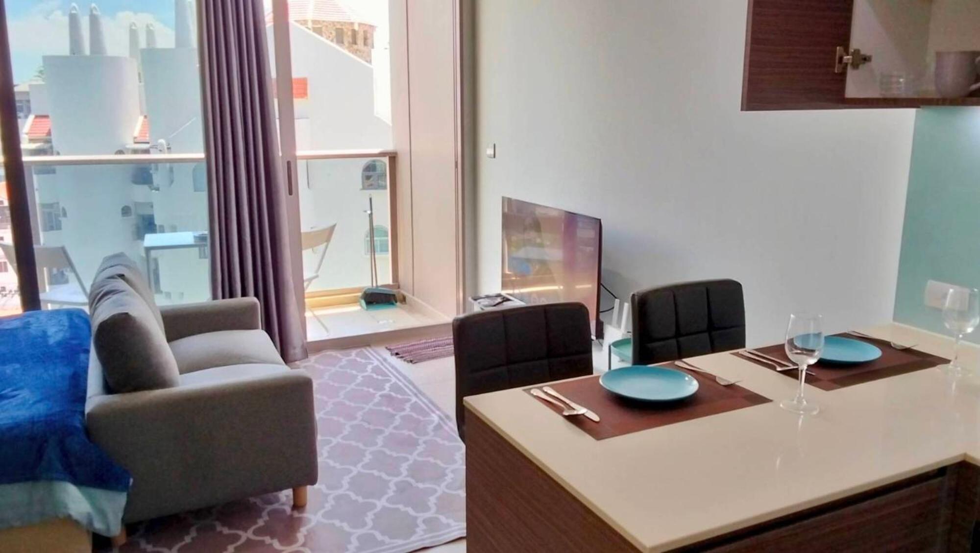 Southpoint Guestroom *
