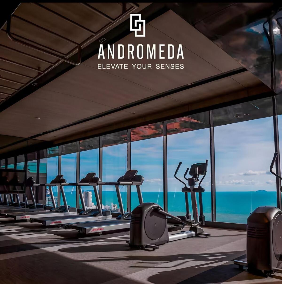 High Floor Beachfront 1 Bedroom With Scenic View Apartamento *