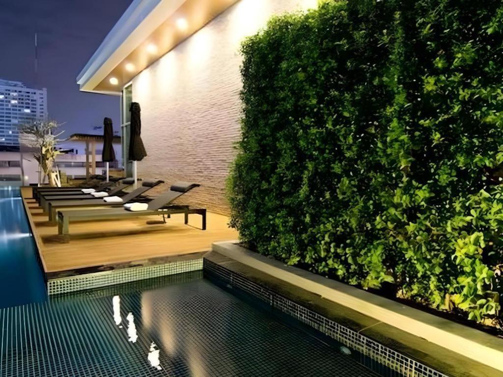 Hotel Seven Zea Chic Pattaya