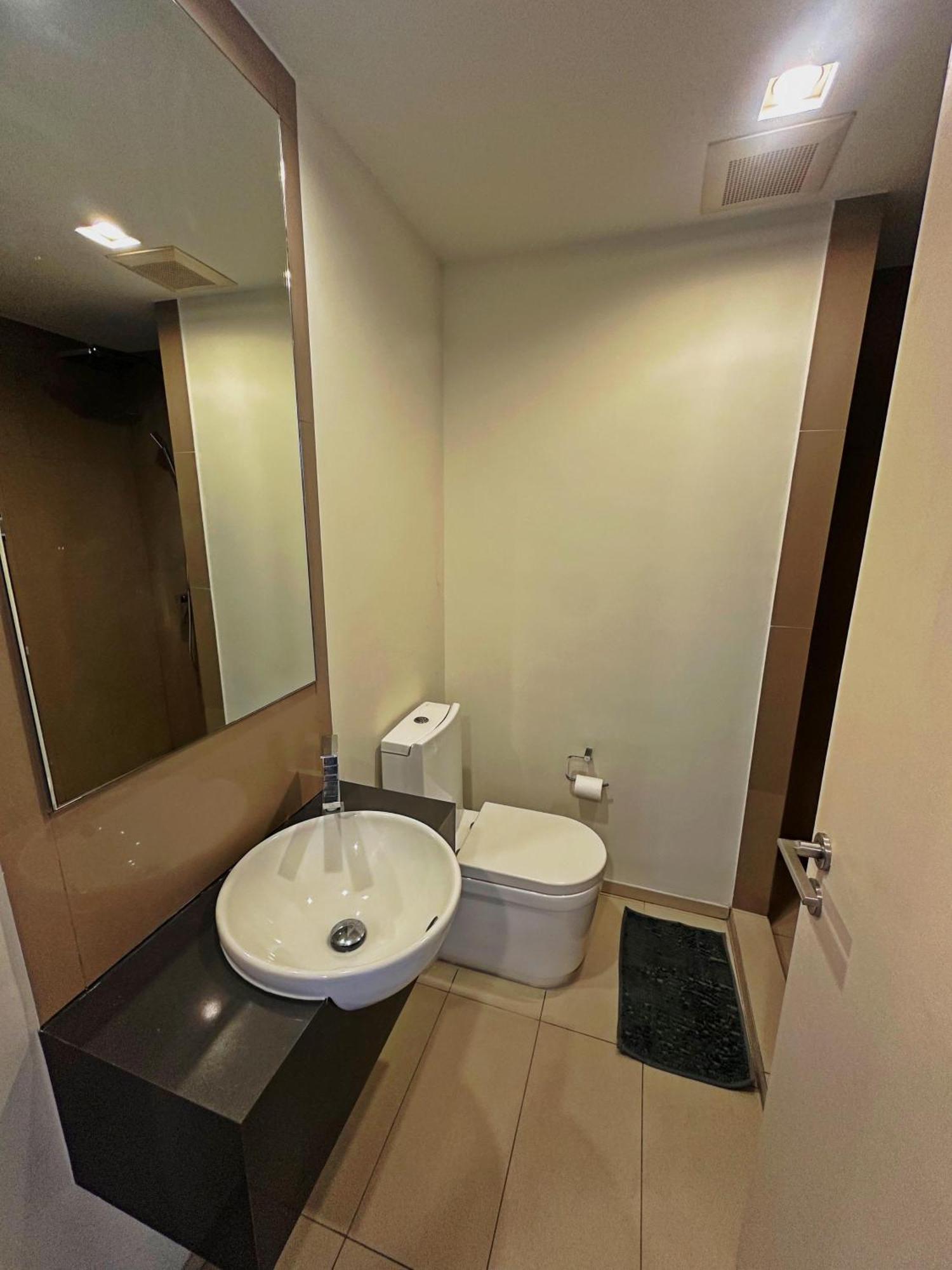 Unixx Sea View Apartment Pattaya
