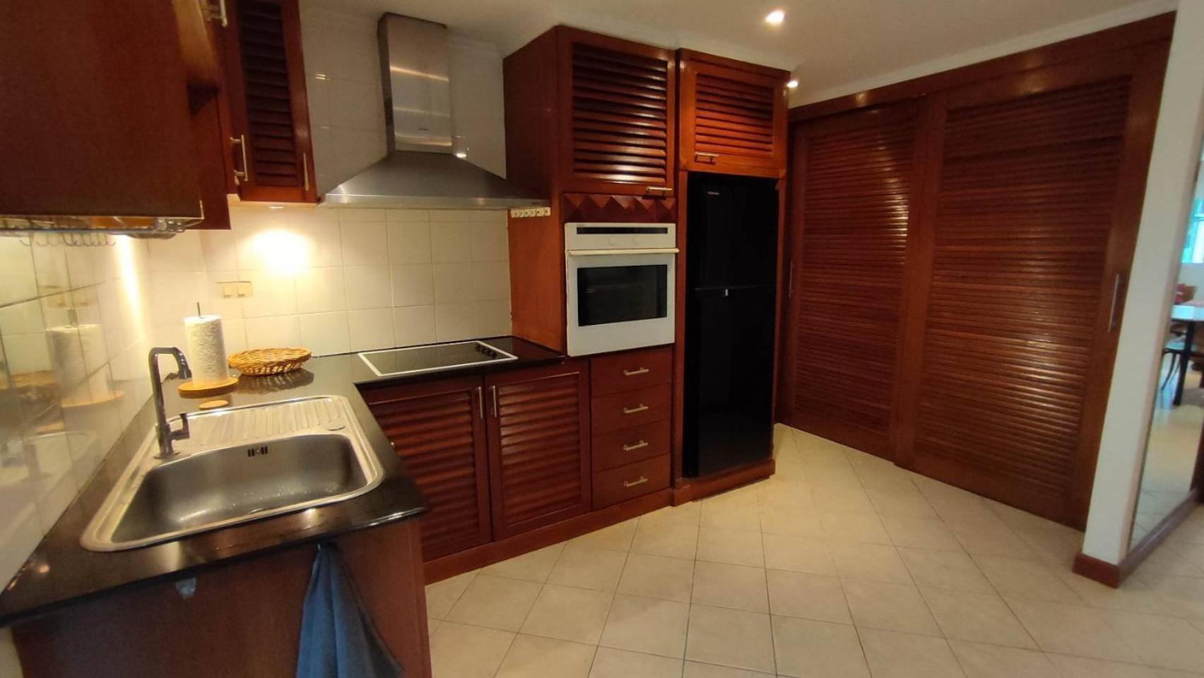 3 Bedrooms In Prathumnak Jomtien Pattaya