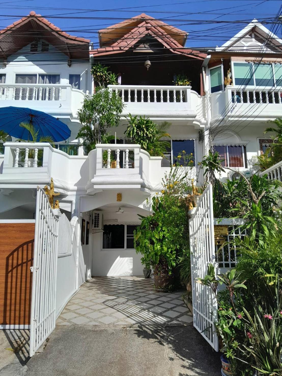 3 Bedrooms In Prathumnak Jomtien