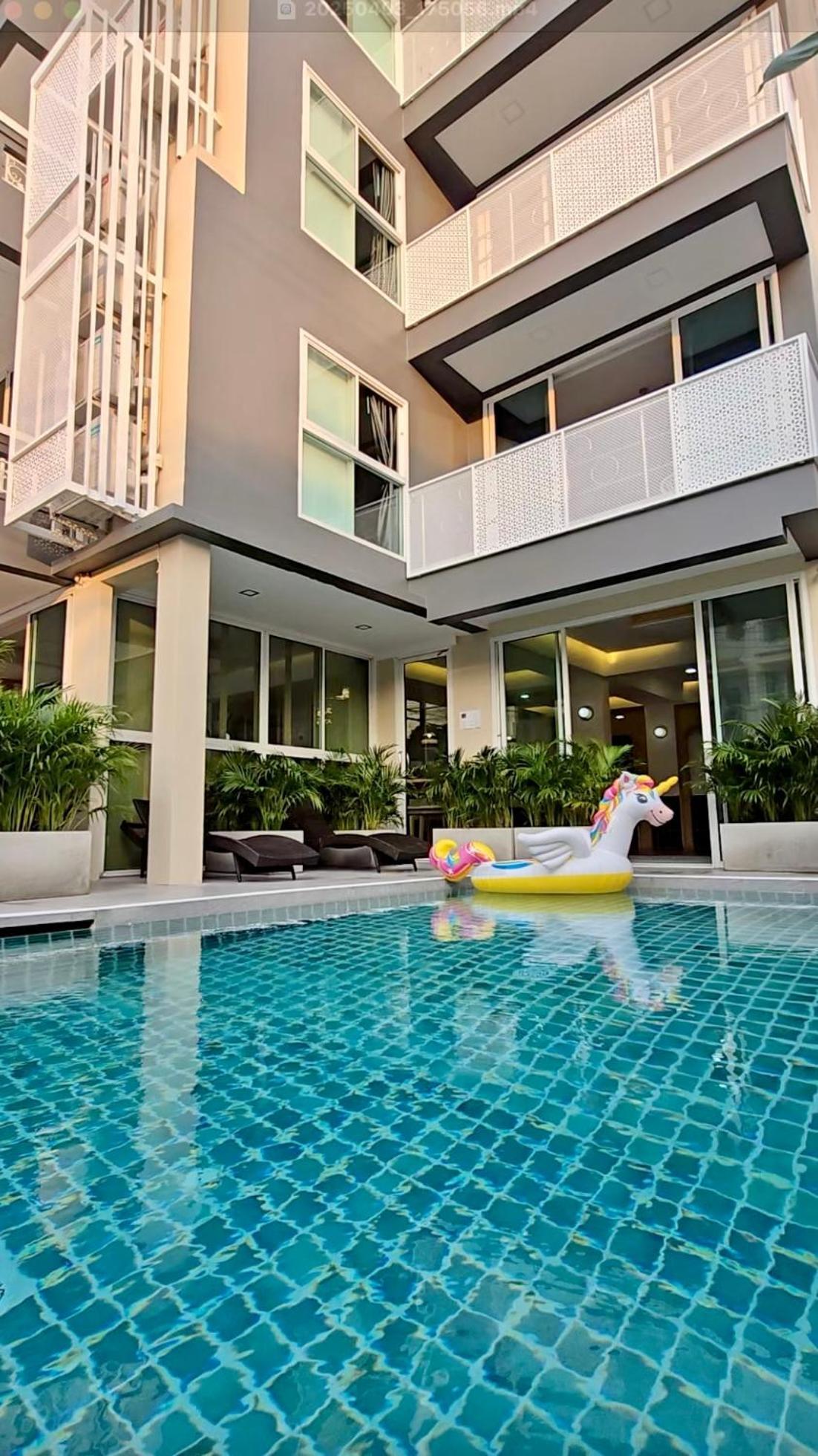 Charm At Pratumnak 3*