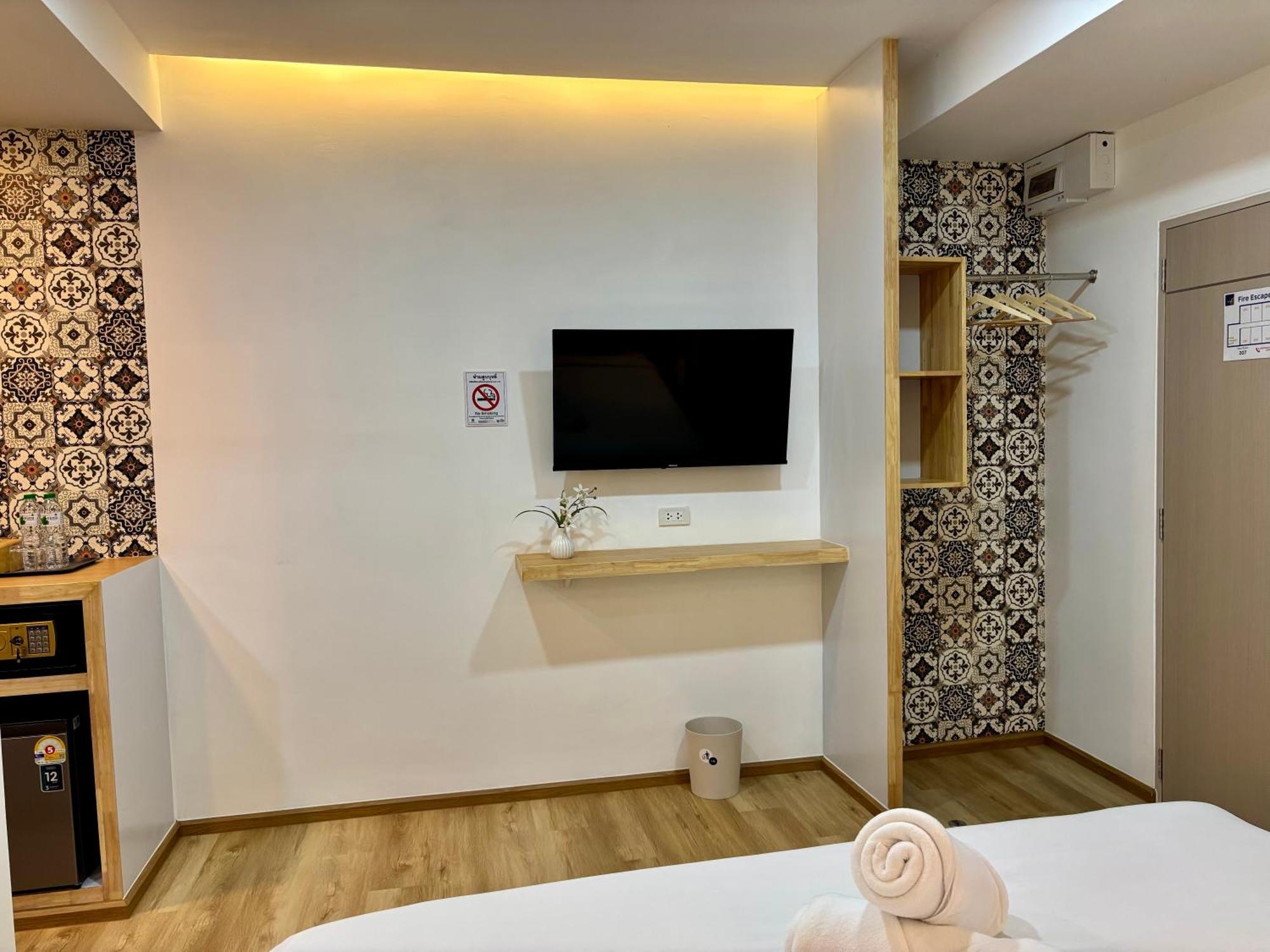 Hotel Charm At Pratumnak Pattaya