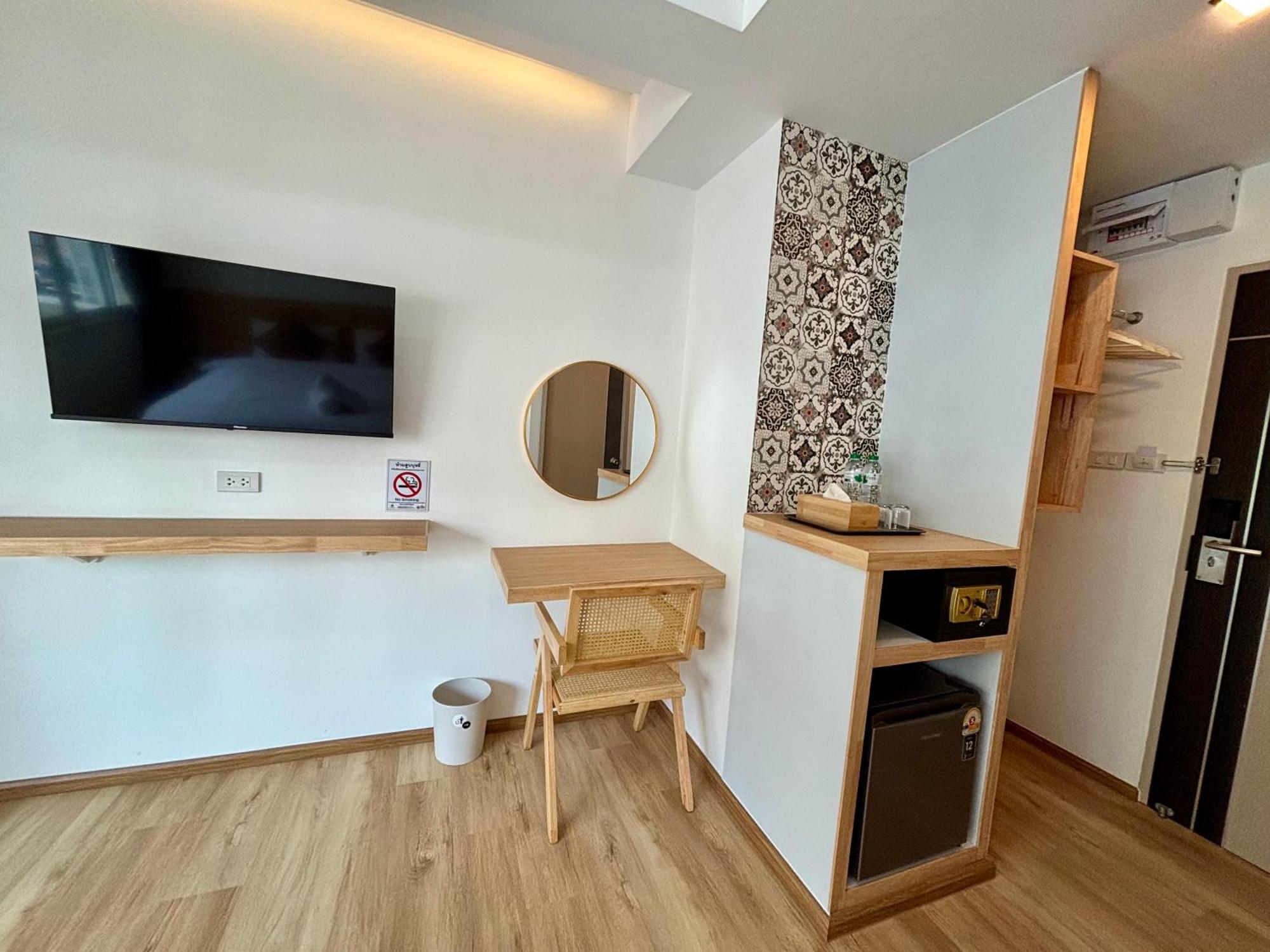 Hotel Charm At Pratumnak 3*
