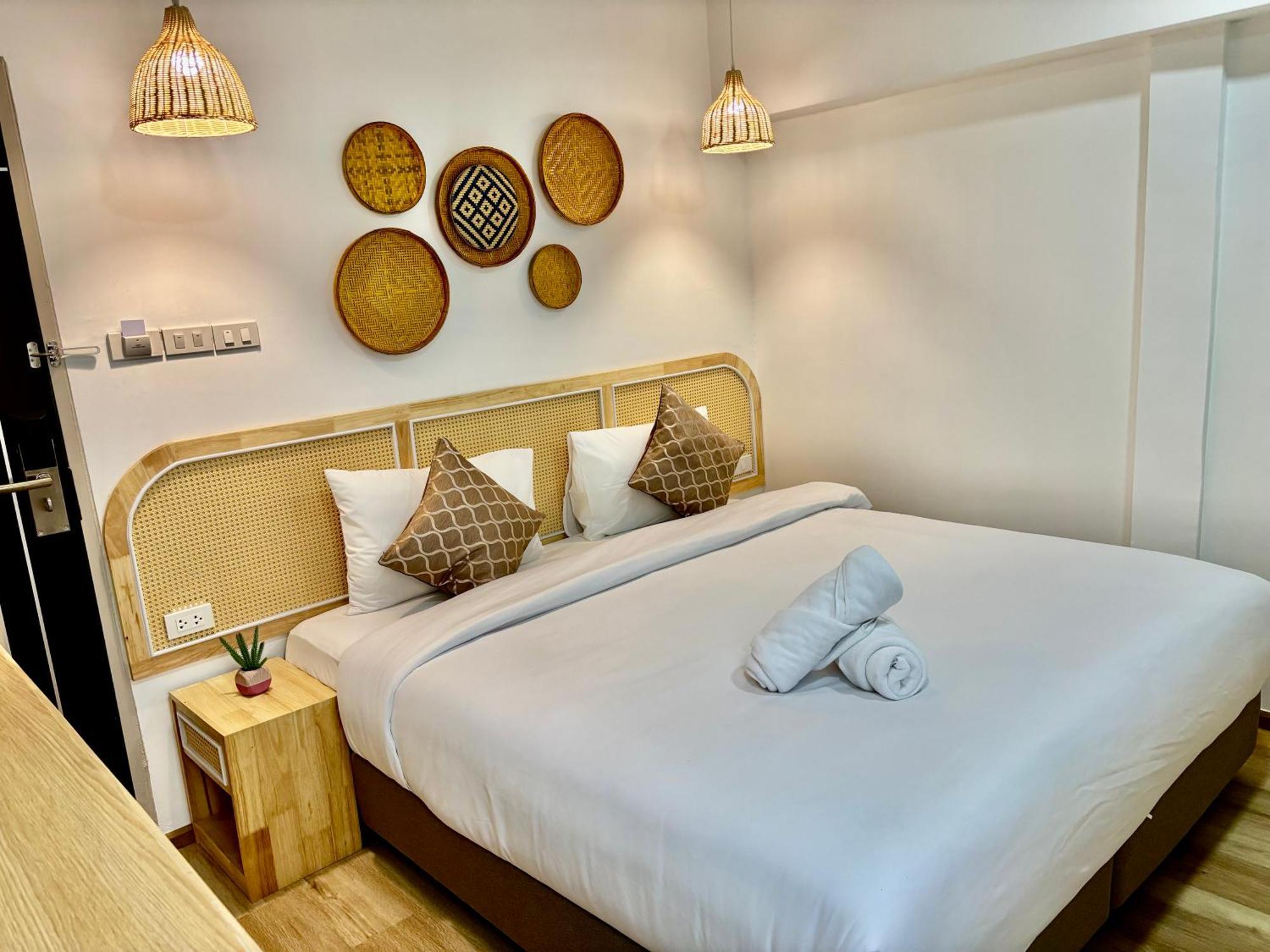 Charm At Pratumnak 3*
