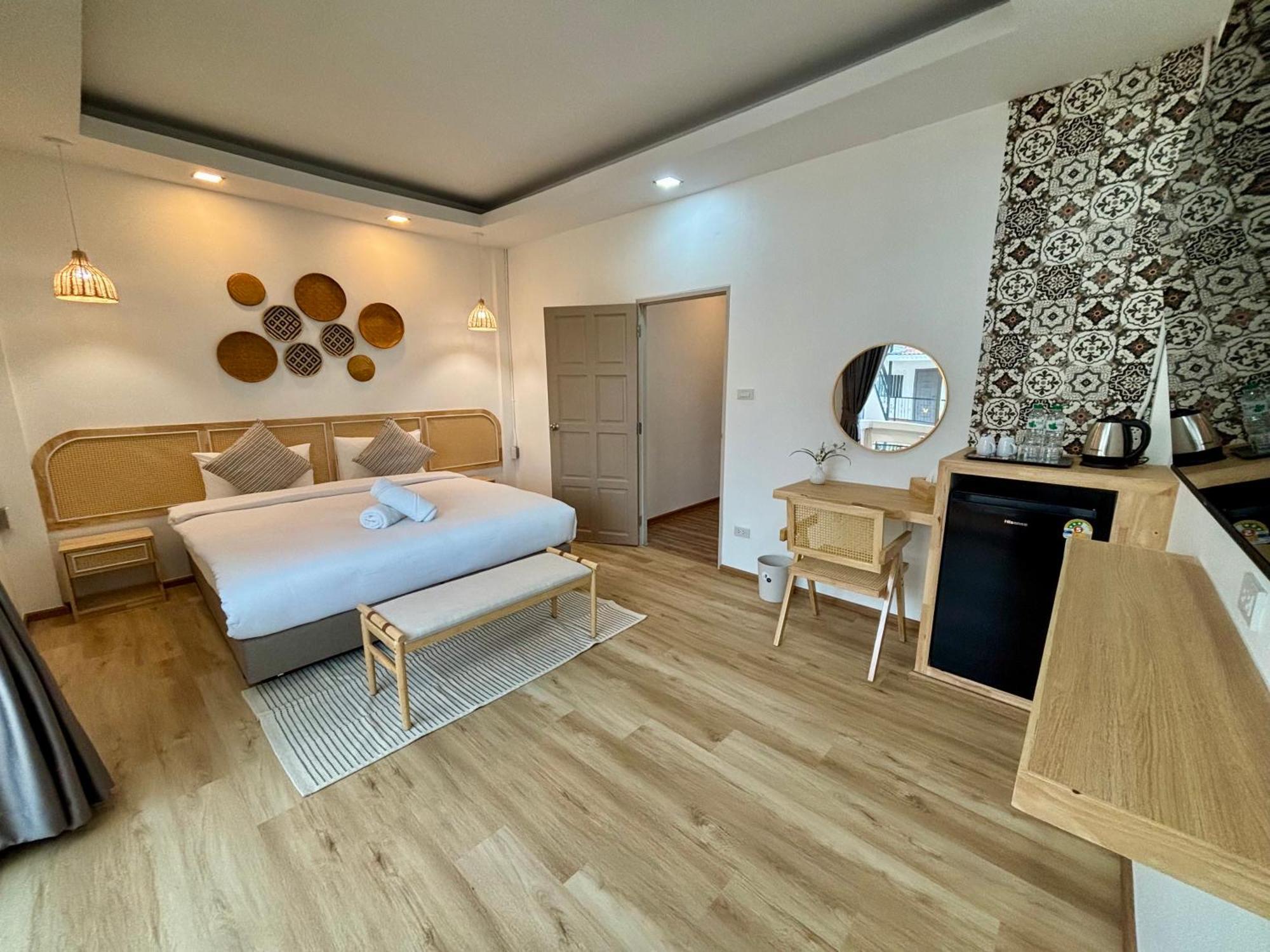 Charm At Pratumnak Pattaya