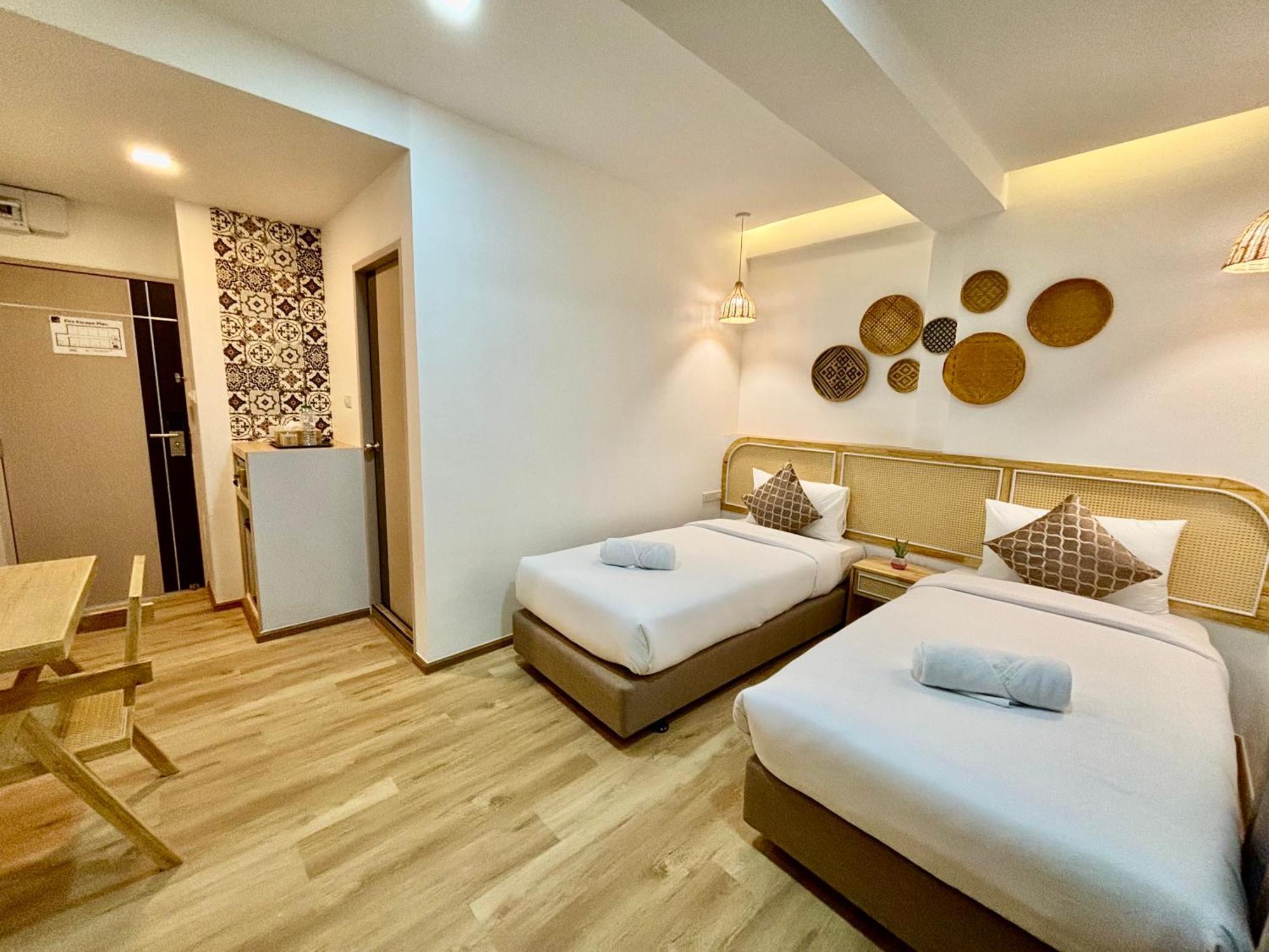 Hotel Charm At Pratumnak Pattaya