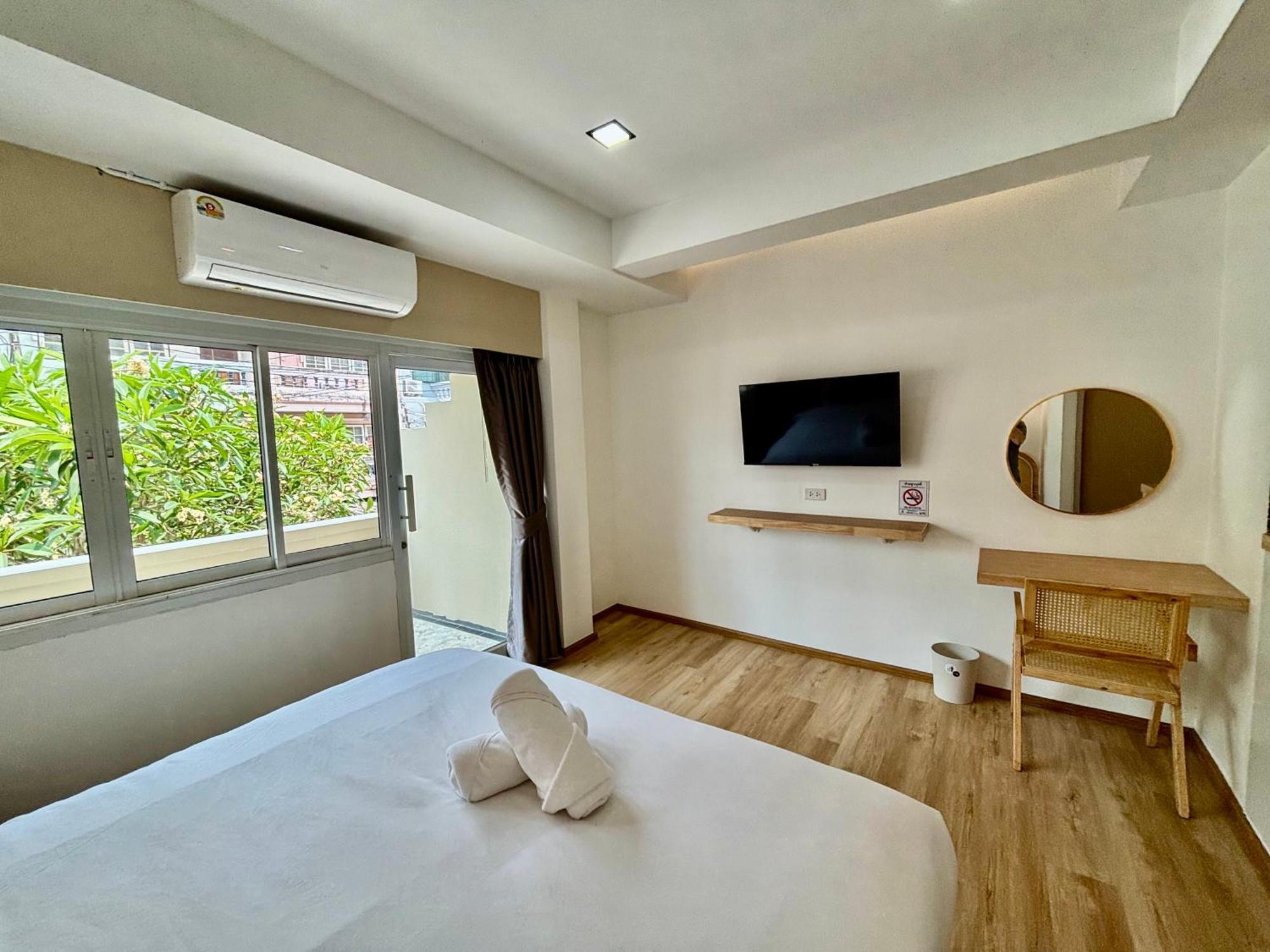 Charm At Pratumnak Pattaya