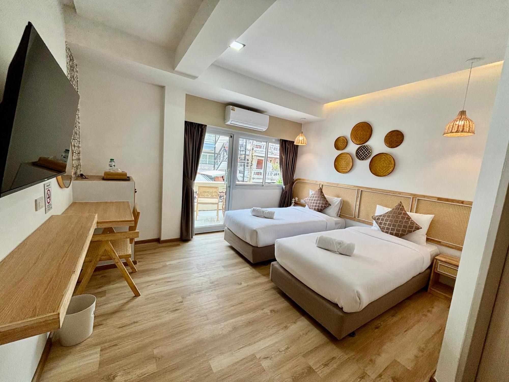 Charm At Pratumnak 3*