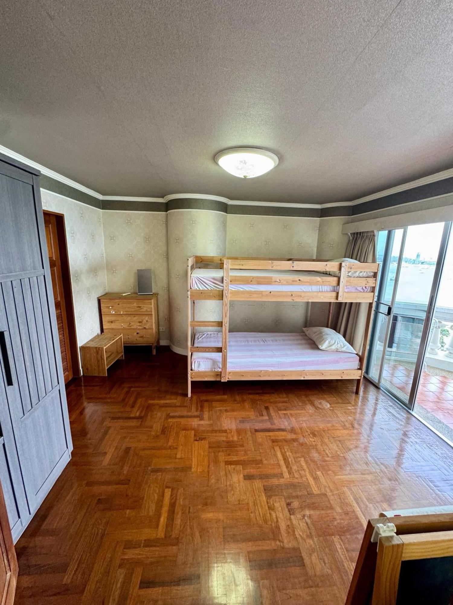 Sky Apartment *