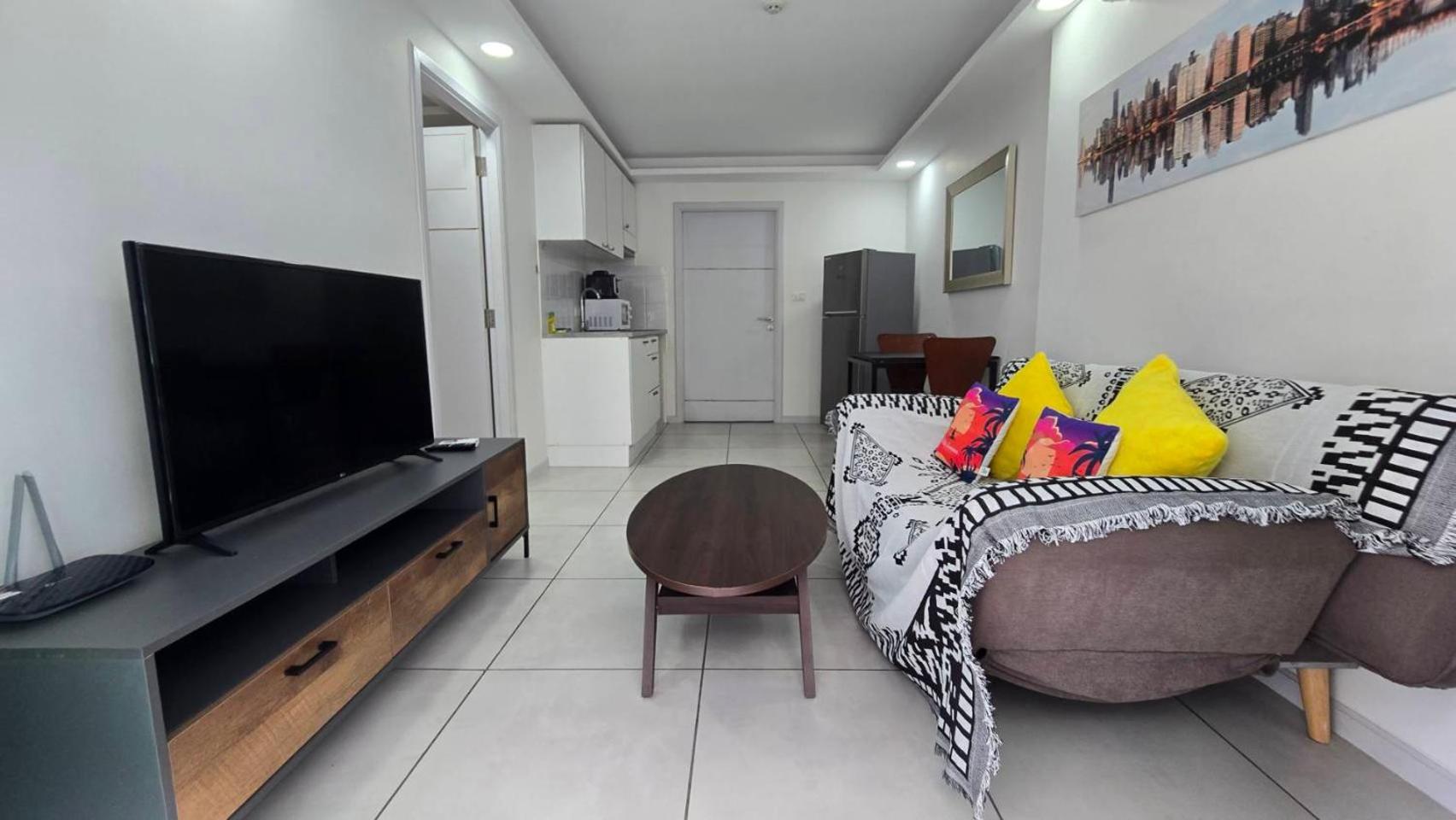 Apartment 5 Min Walk To Tropical Garden