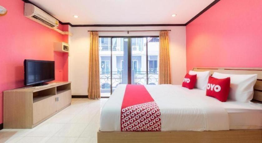 Oyo 75327 Diyana Pattaya