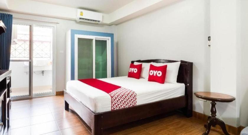 Hotel Oyo 1157 Ploy Pailin Place