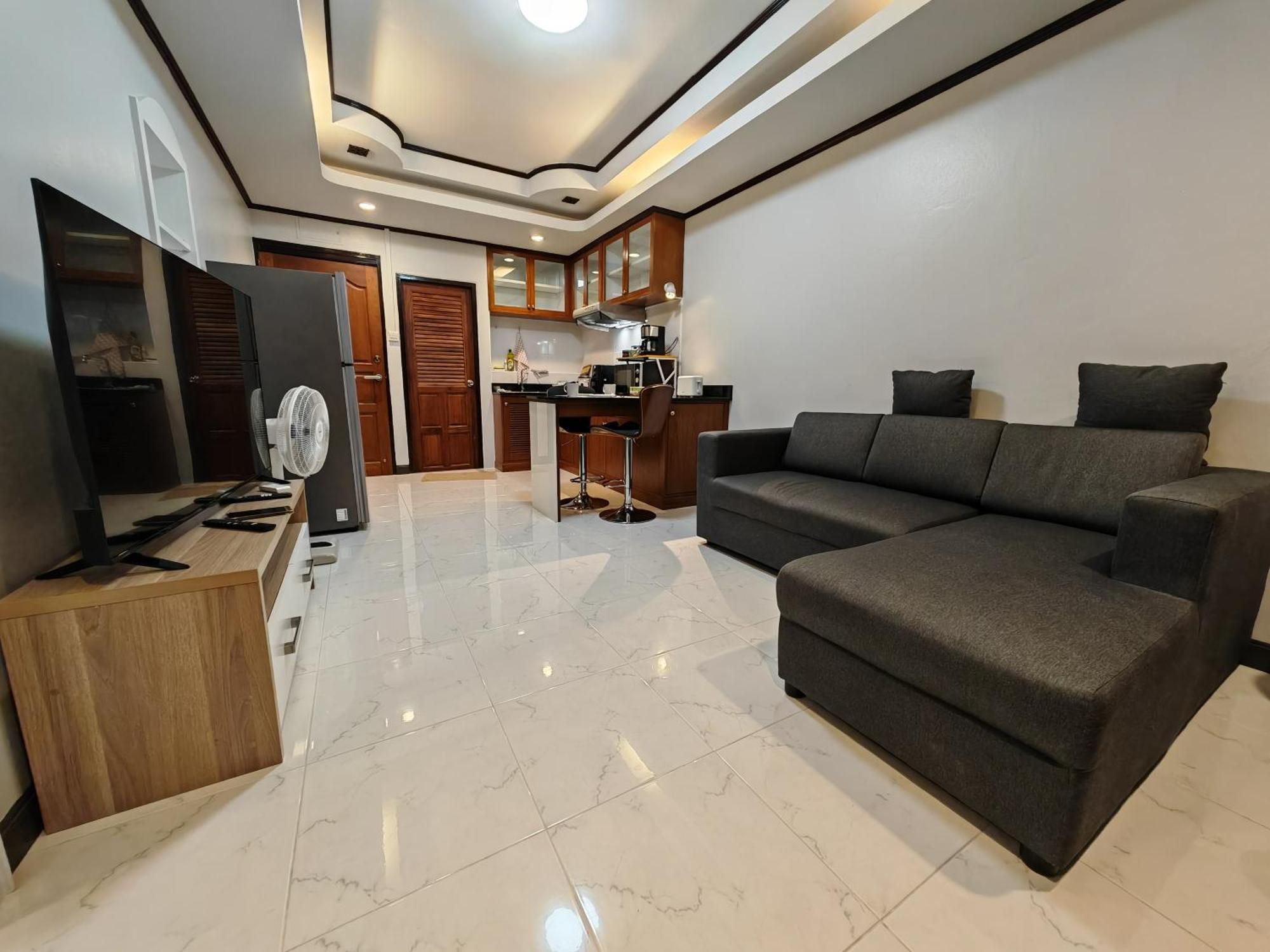 Beachfront Seaview * Pattaya