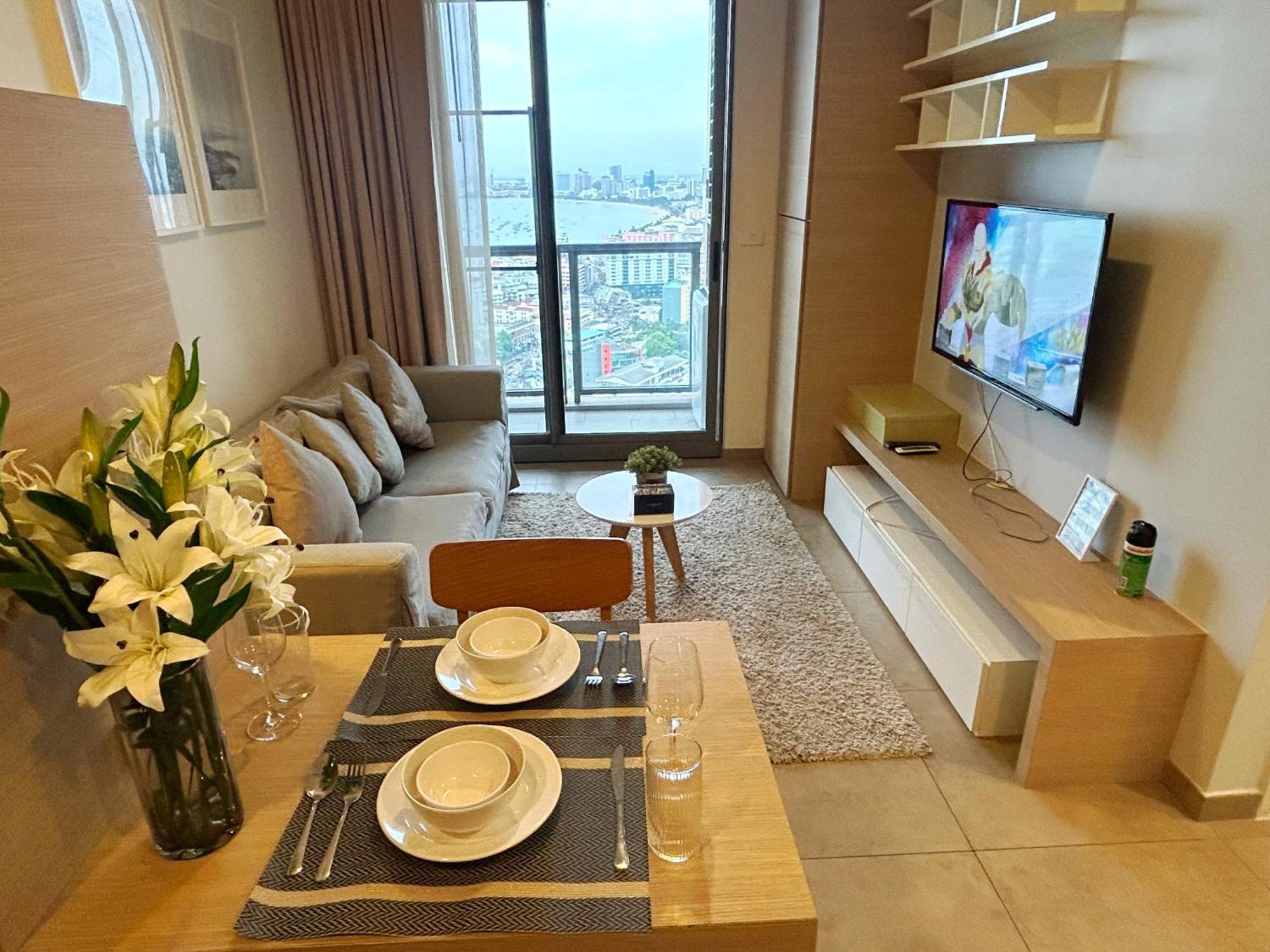Unixx Sea View Pattaya