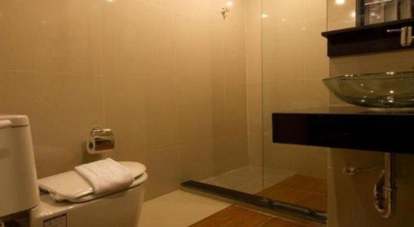 Punyapha Place Hotel