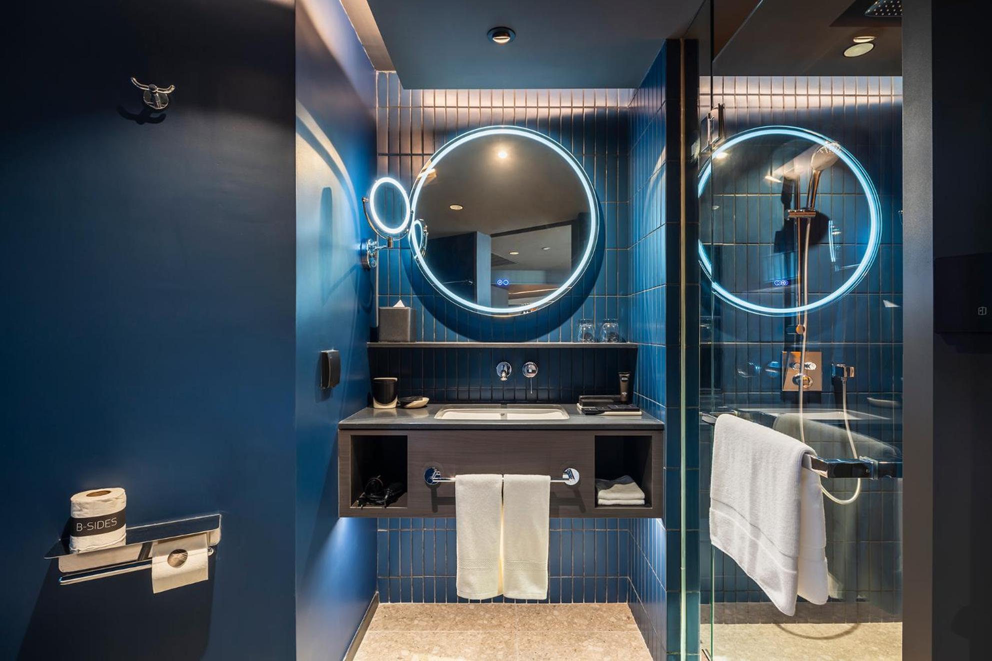 Hard Rock (adults Only)