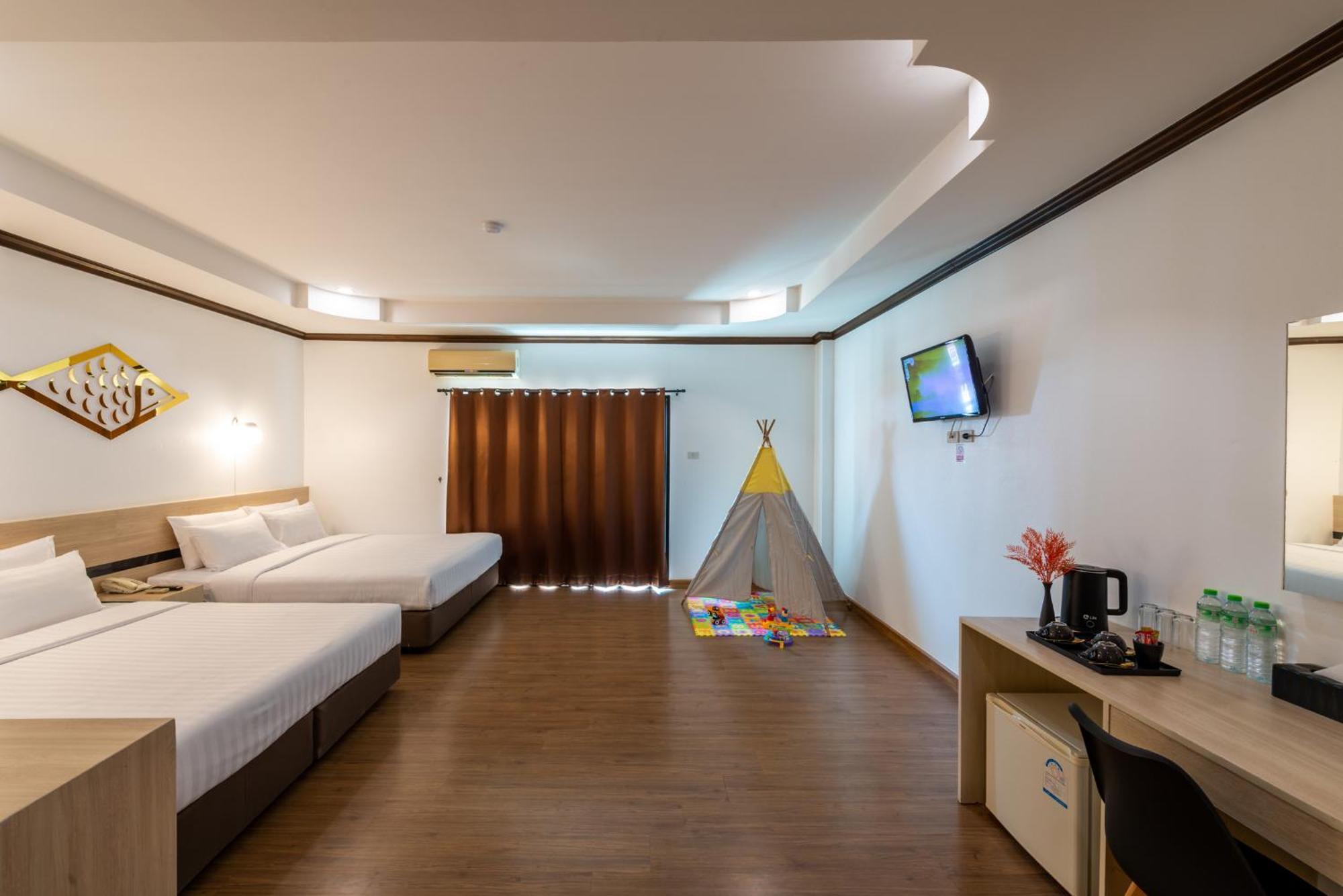 Arawana Regency North Hotel