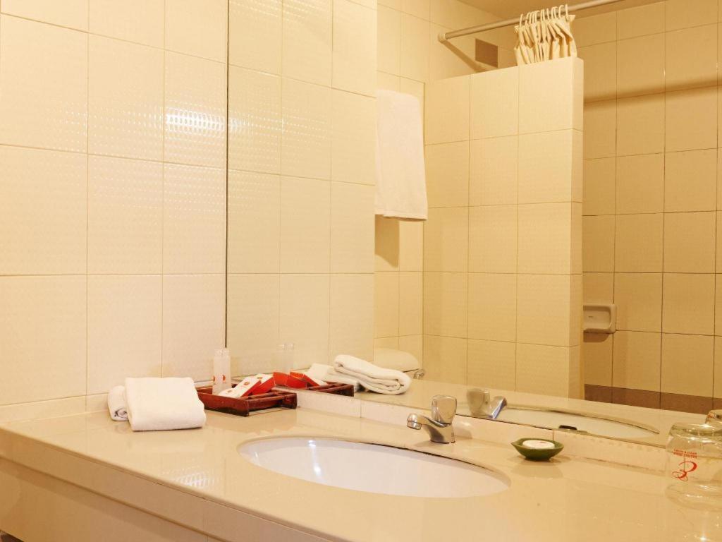 Hotel Eastiny Plaza 3*