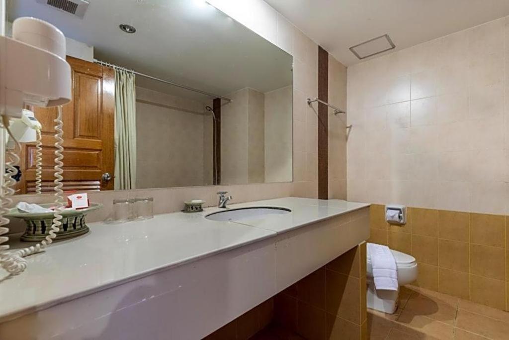 Hotel Eastiny Plaza 3*