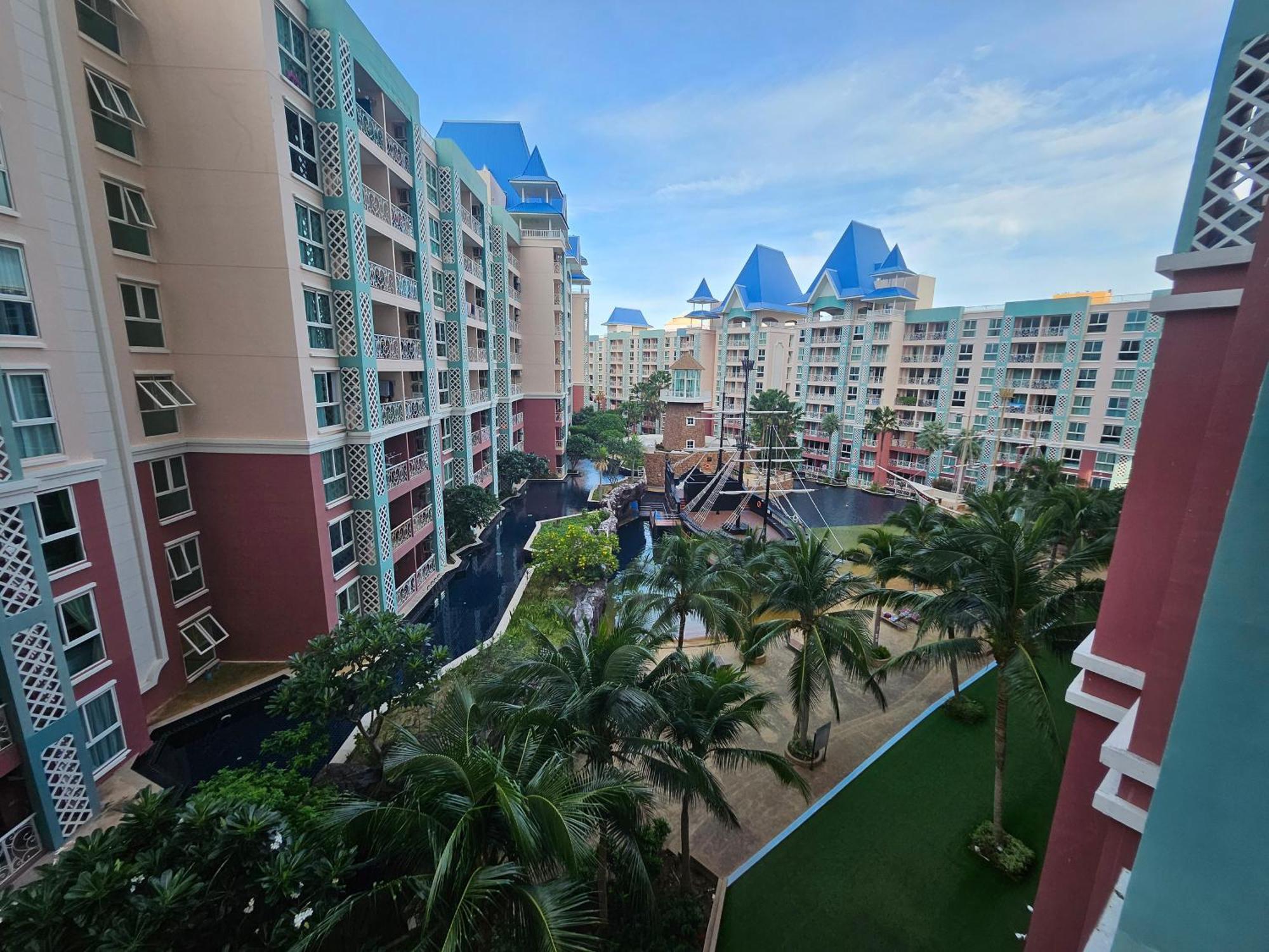 Stunning 1bdr In Fairytale Water Park Grande Caribbean Apartment