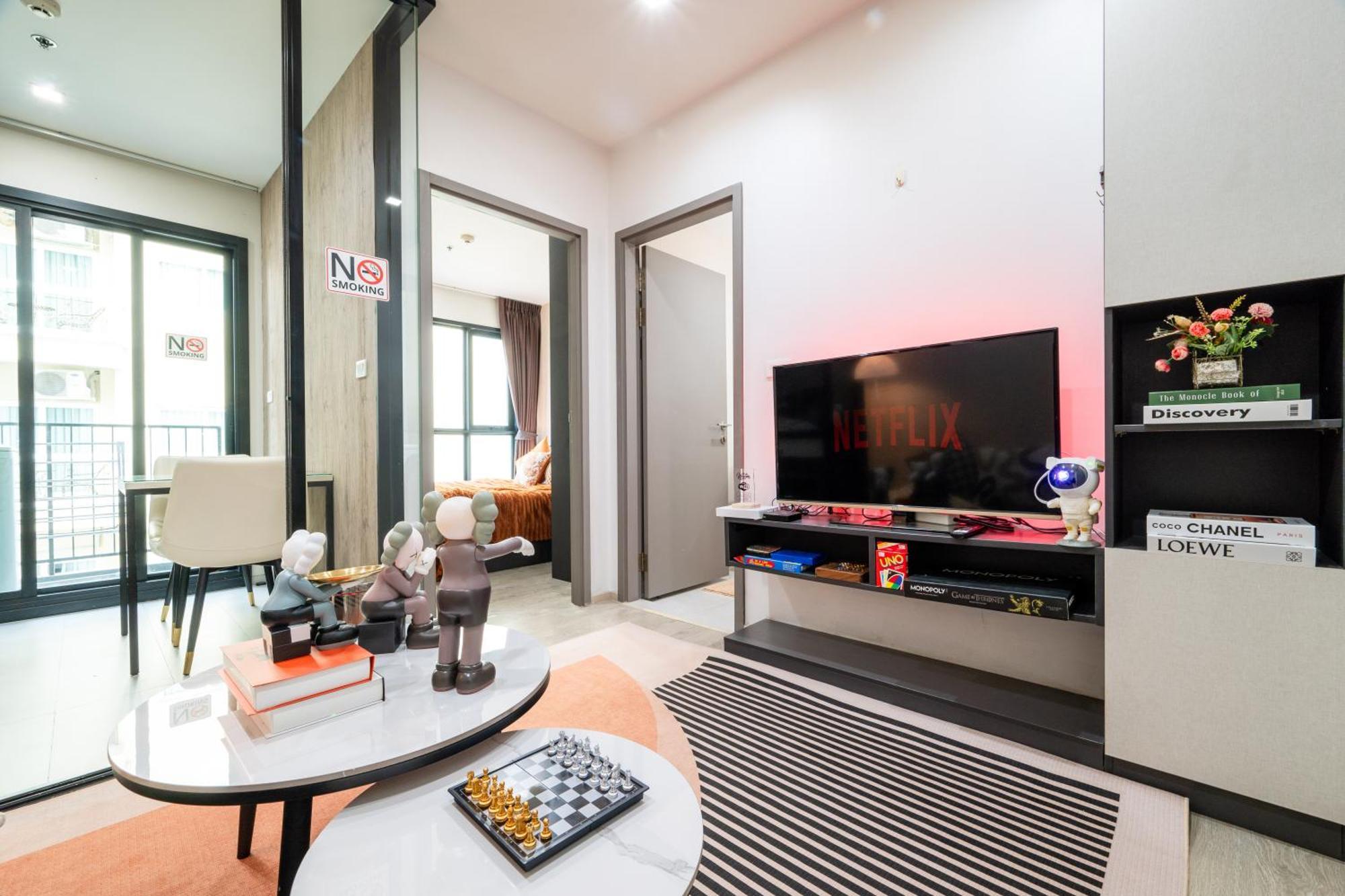 Bright Modern 1 Bedroom Chic Design Apartment Pattaya