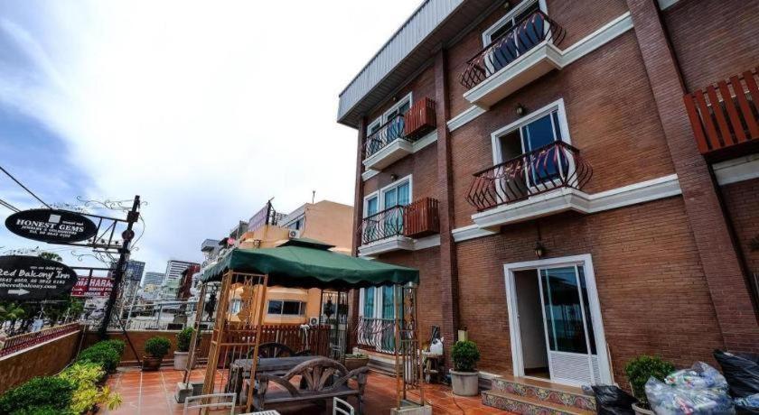 Hotel Red Balcony