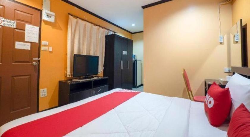Oyo 75327 Diyana 3*