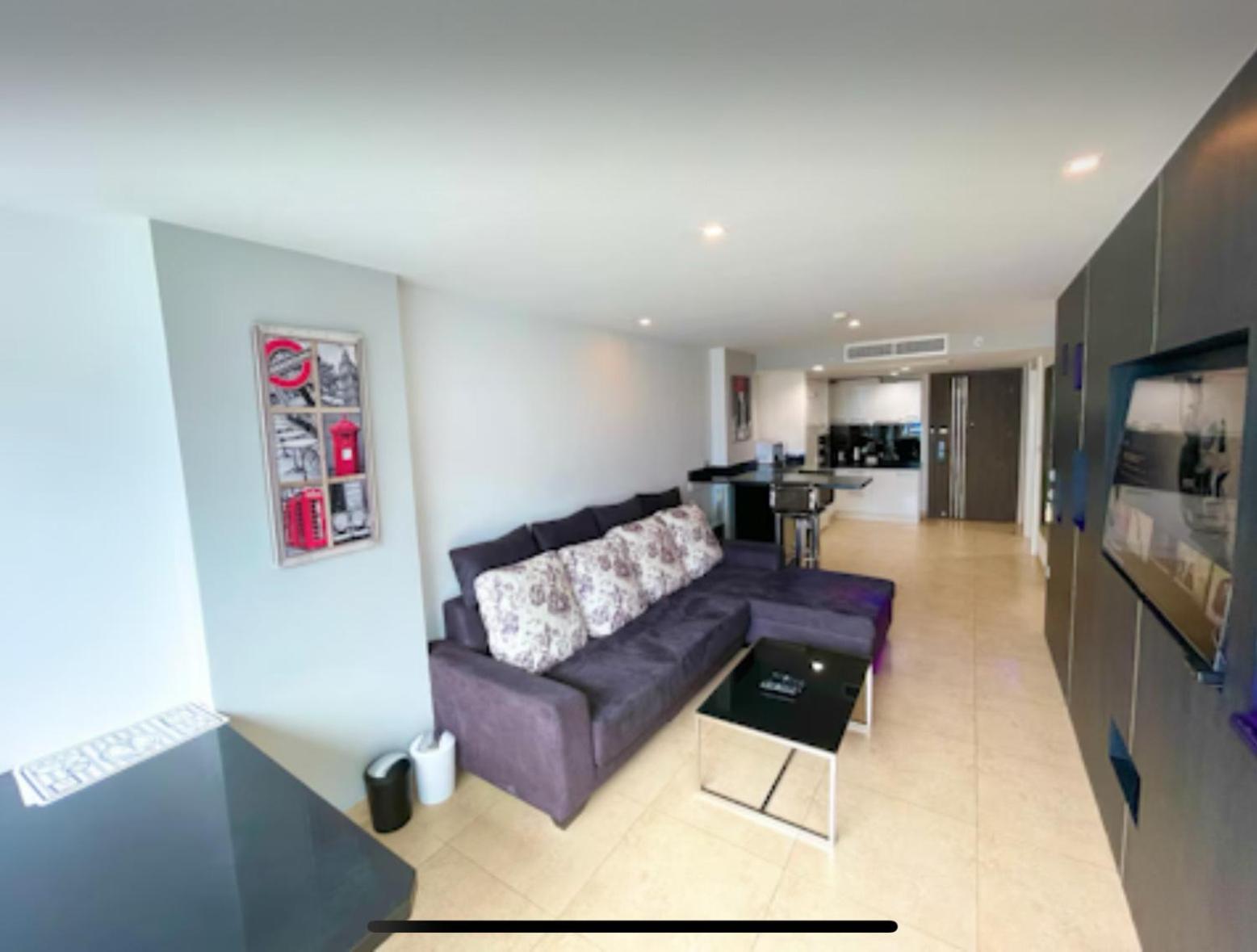 Large Deluxe Condo, Centara Azure Residence, Central Pattaya