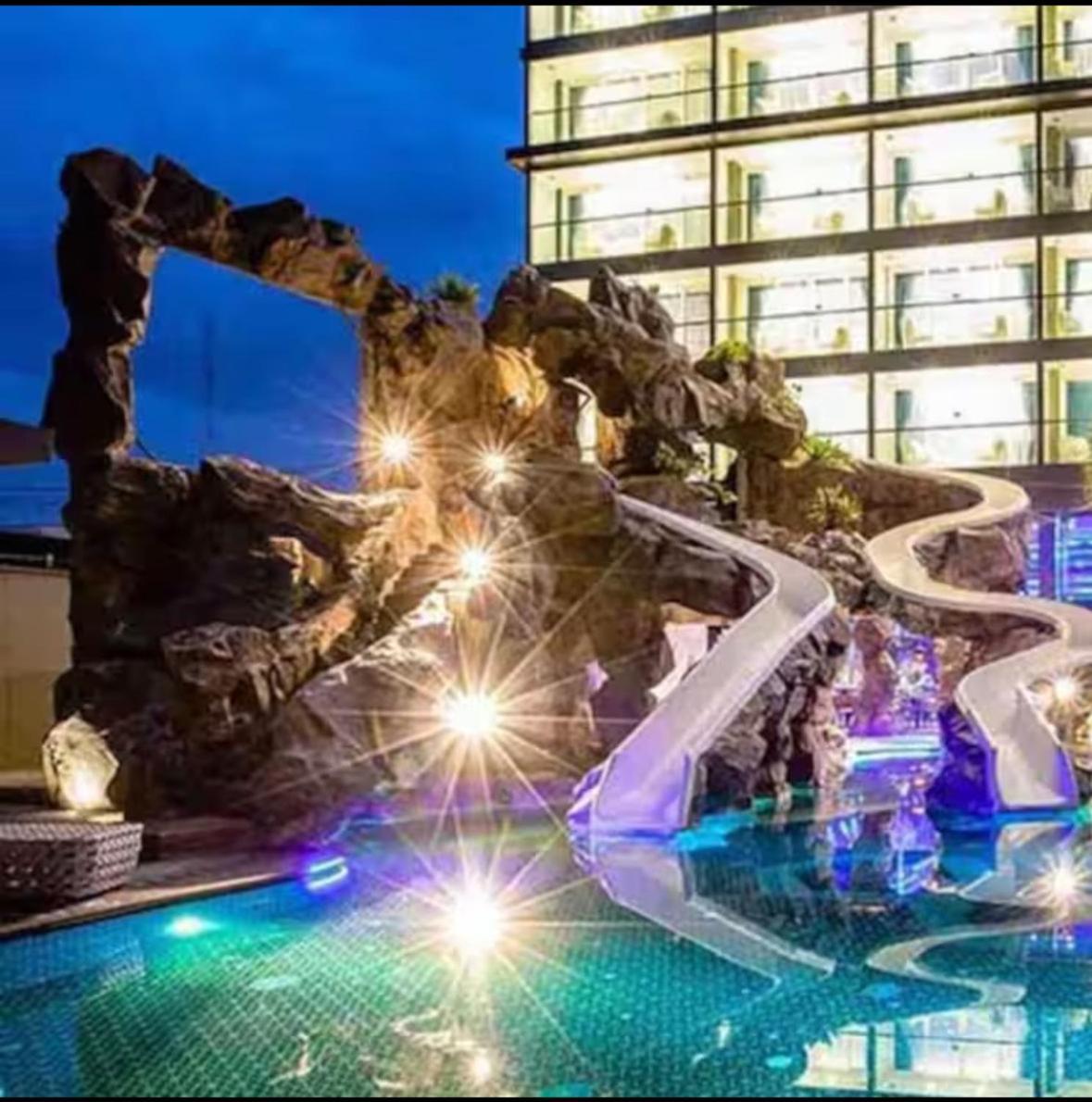 Large Deluxe Condo, Centara Azure Residence, Central Pattaya Apartment Pattaya