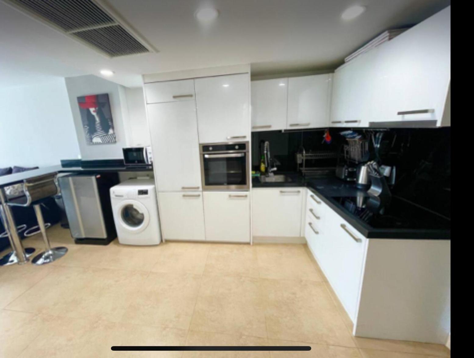 Large Deluxe Condo, Centara Azure Residence, Central Pattaya Apartment *