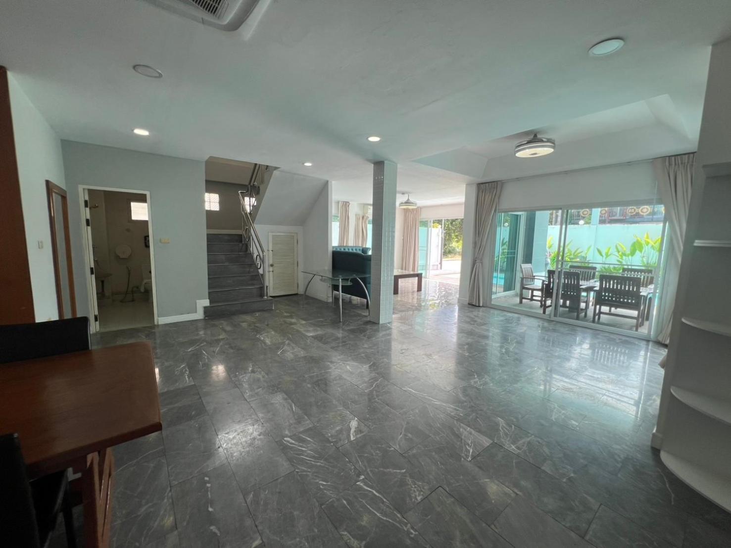 Pattaya Pool Villa *