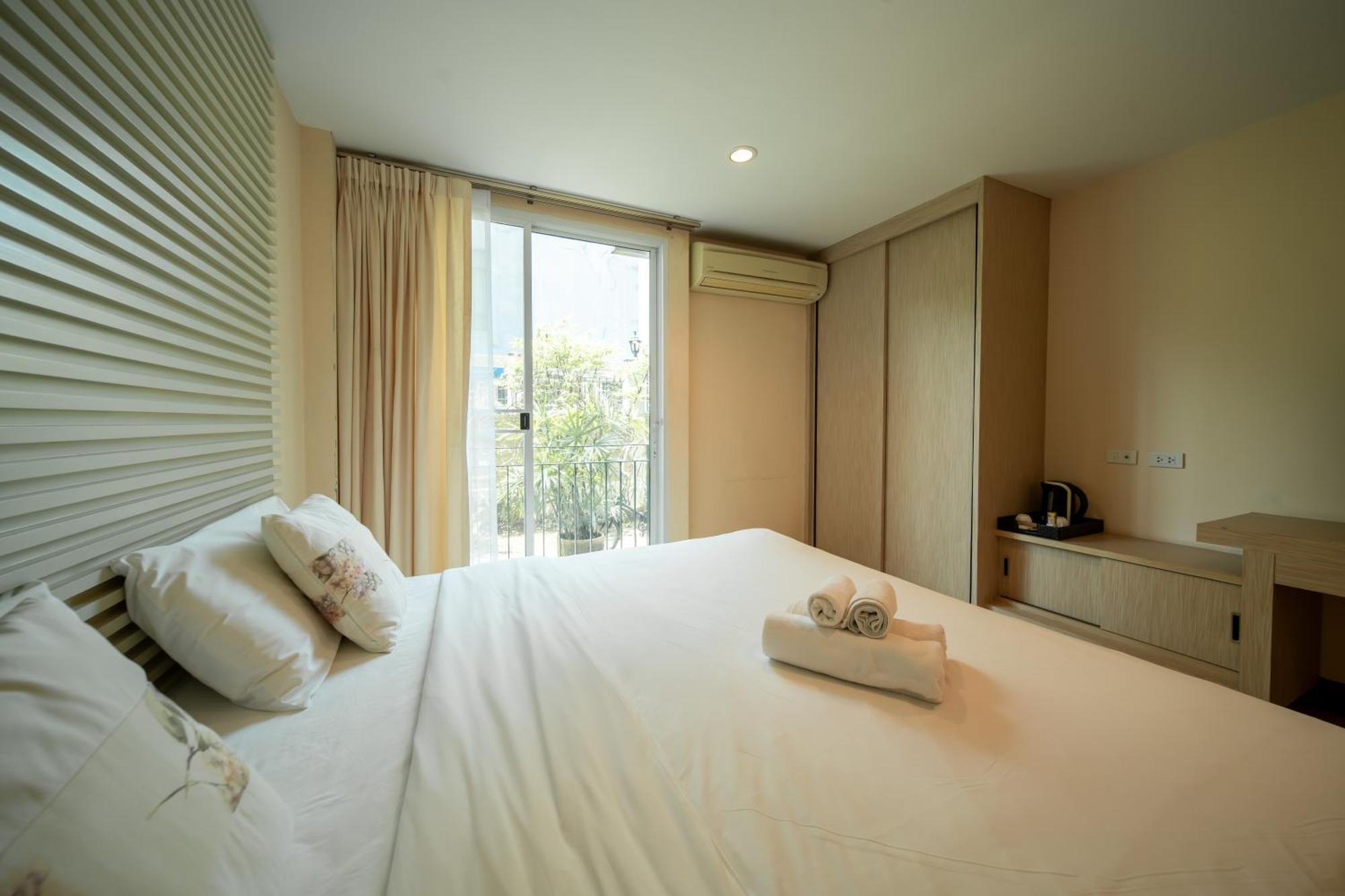 Shamrock Hotel