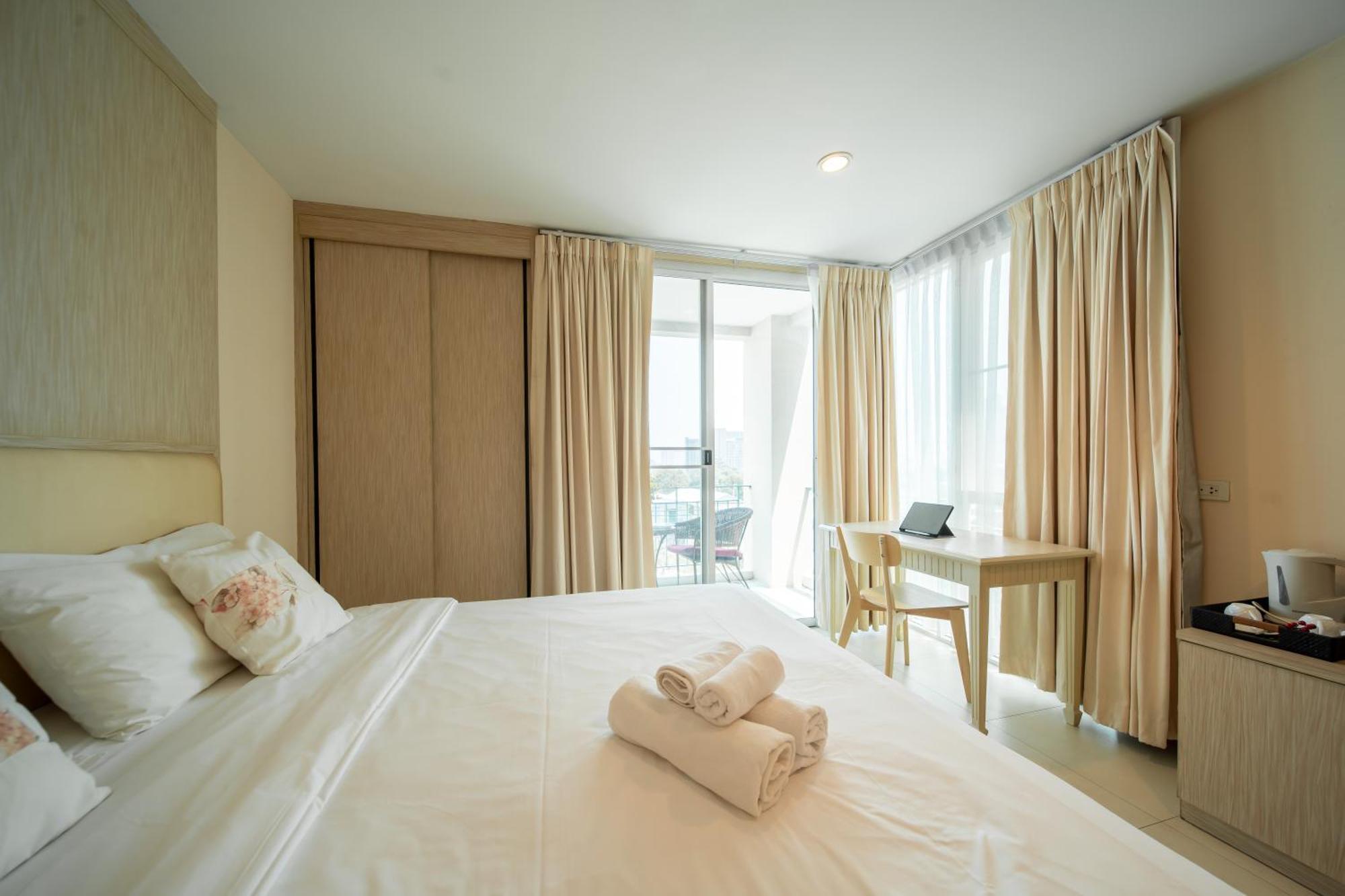 Shamrock Hotel