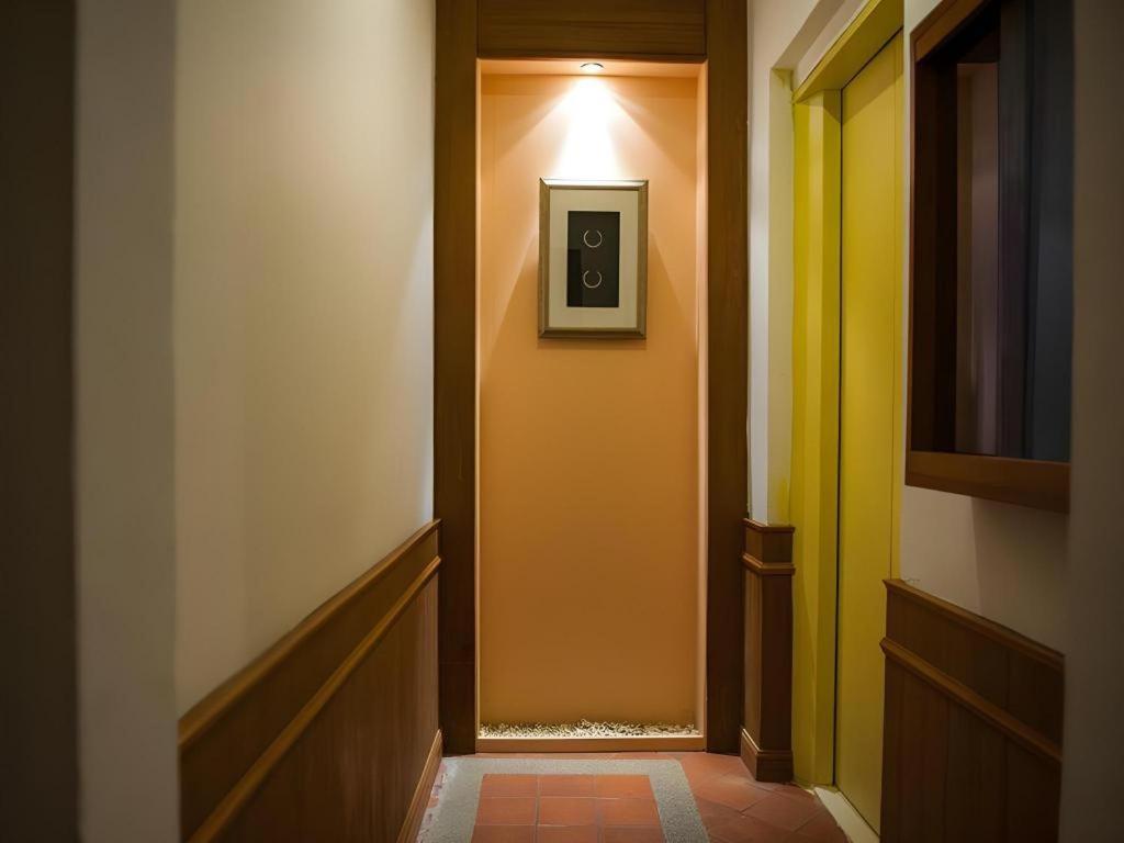 Lido Hotel 3*