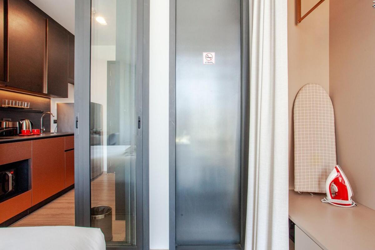 Edge 19th Floor Apartment *
