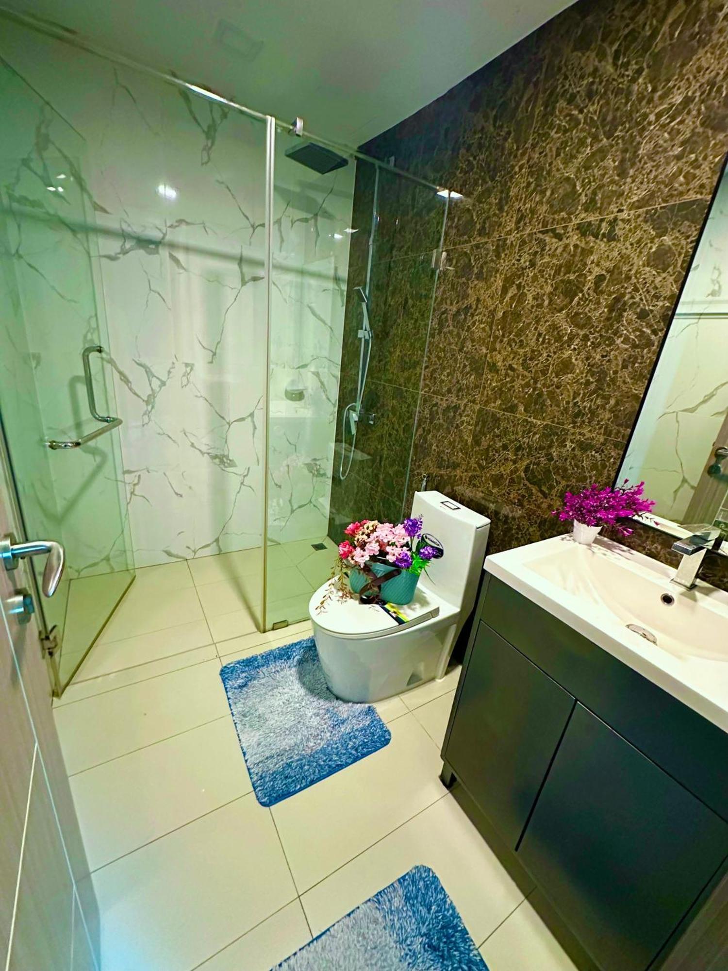 Arcadia Continental Apartment